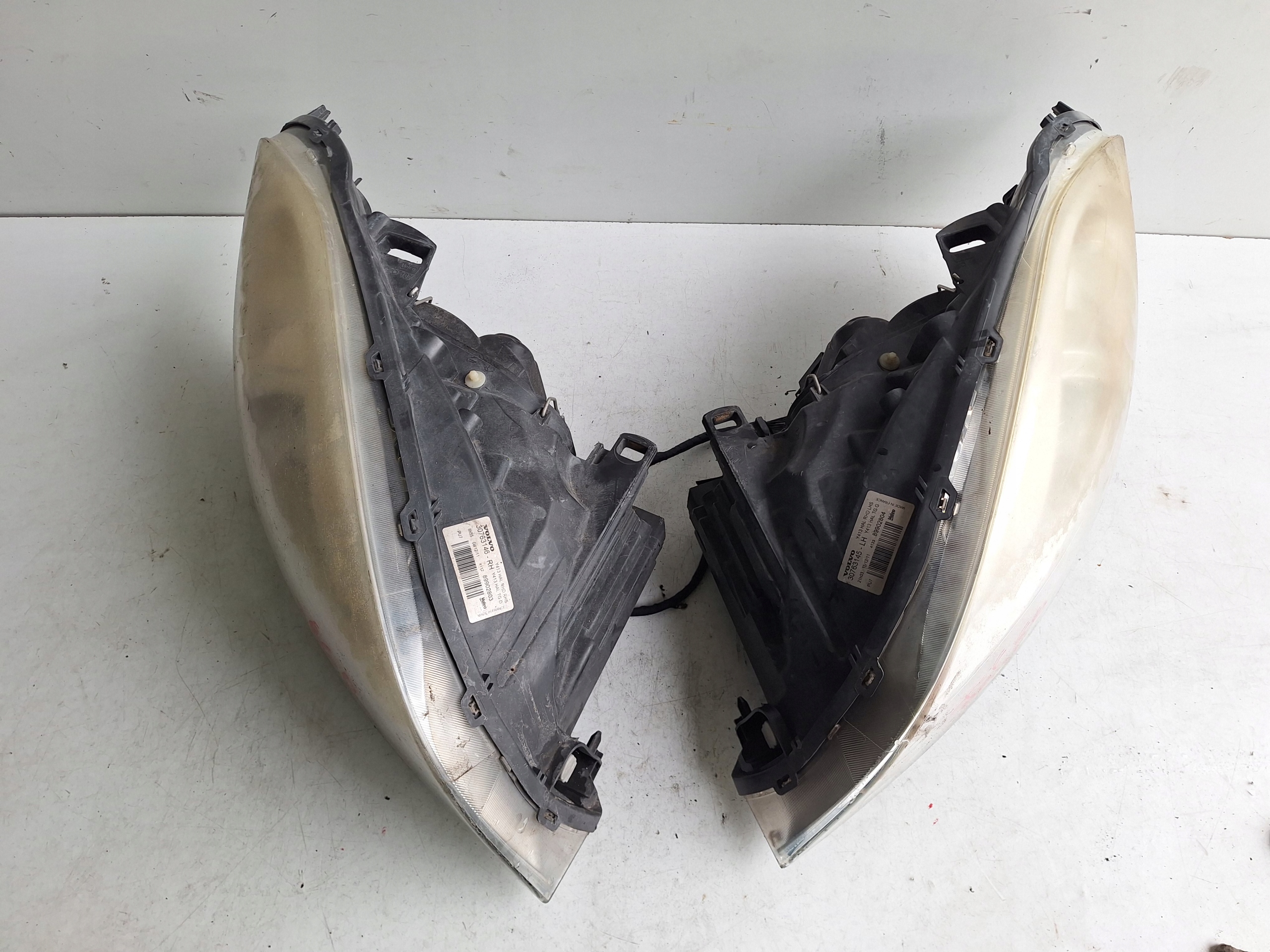 VOLVO XC60 and 08-13 light left UK