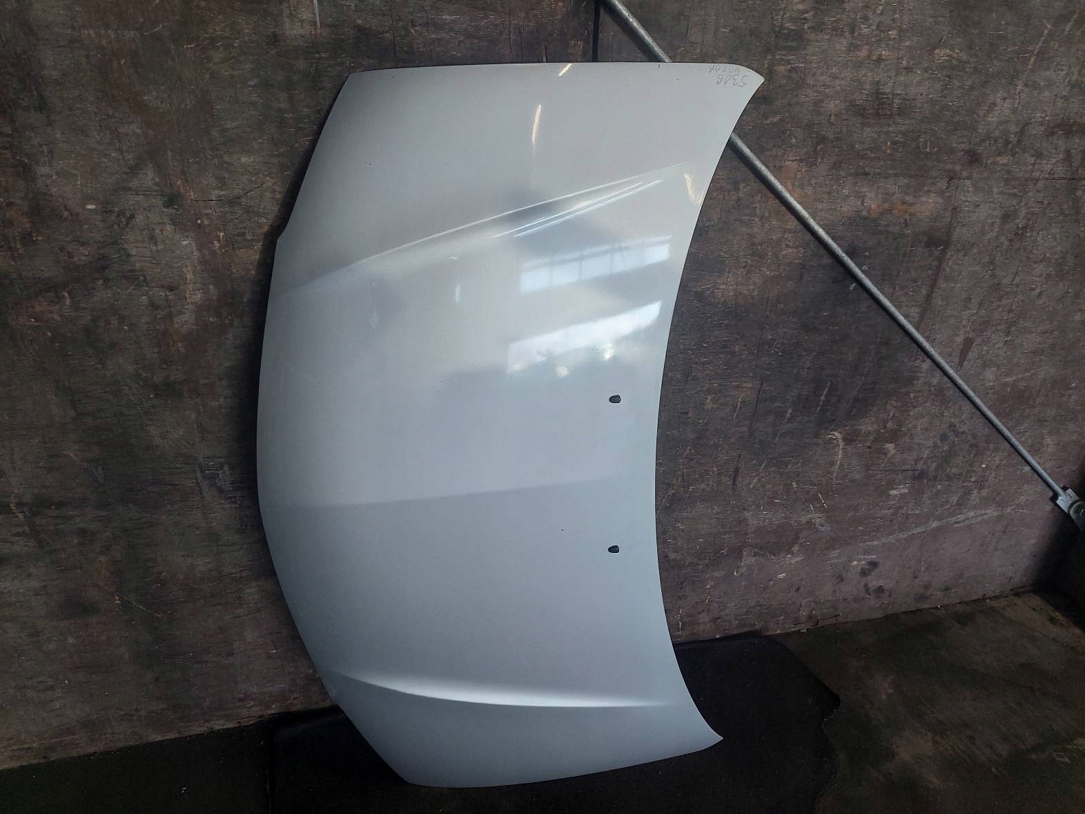 capot MAZDA PREMACY et 18G