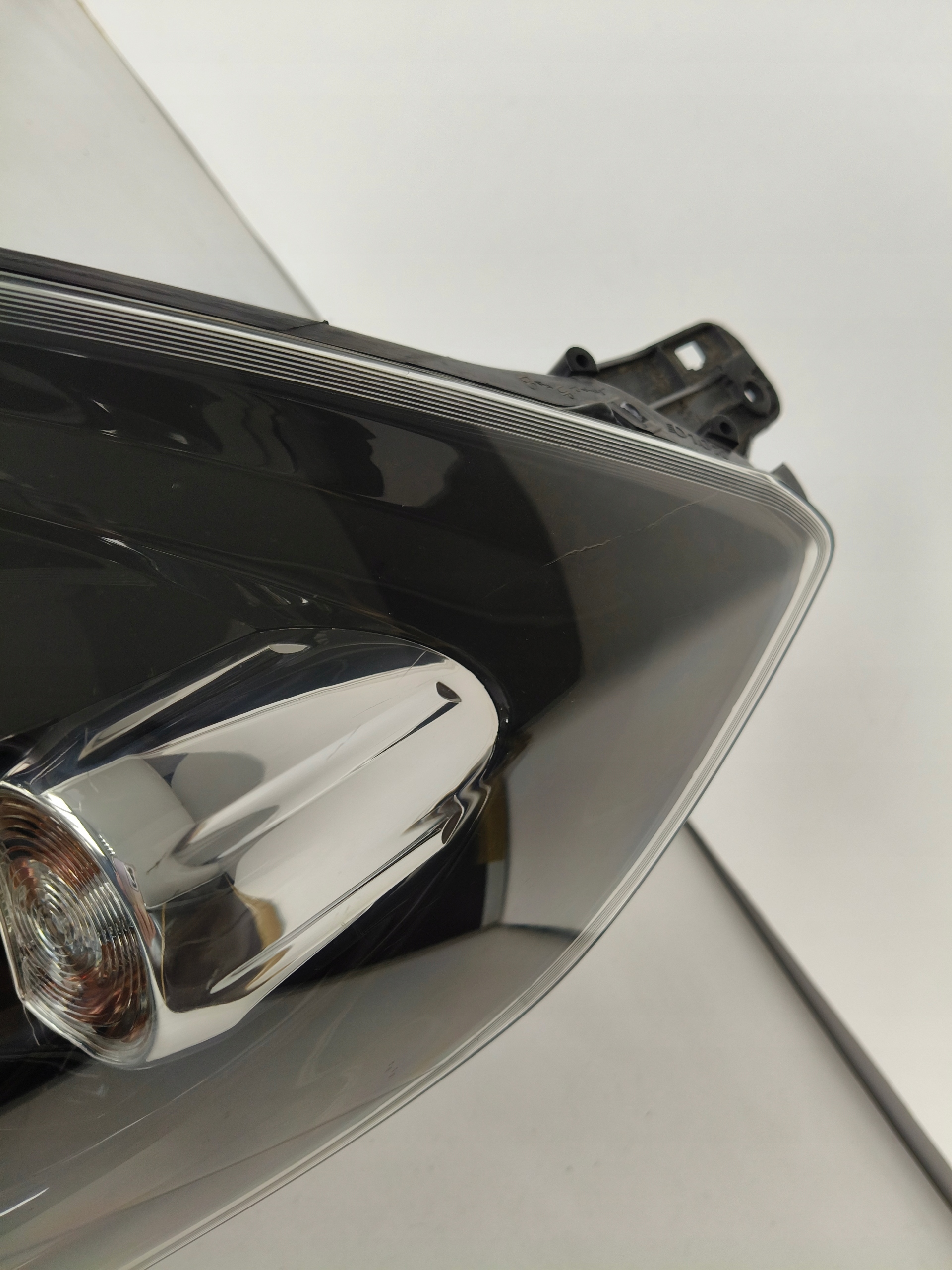 light left REFLEKTOR OPEL VECTRA C 05- LIFT XENON