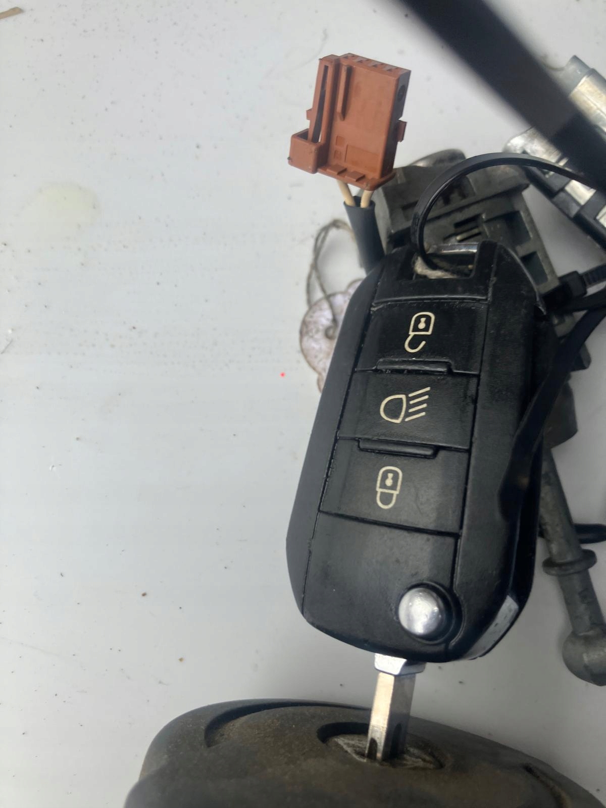 Allumage Insert WLEWKA PILOT PEUGEOT 308 T9 9674001080