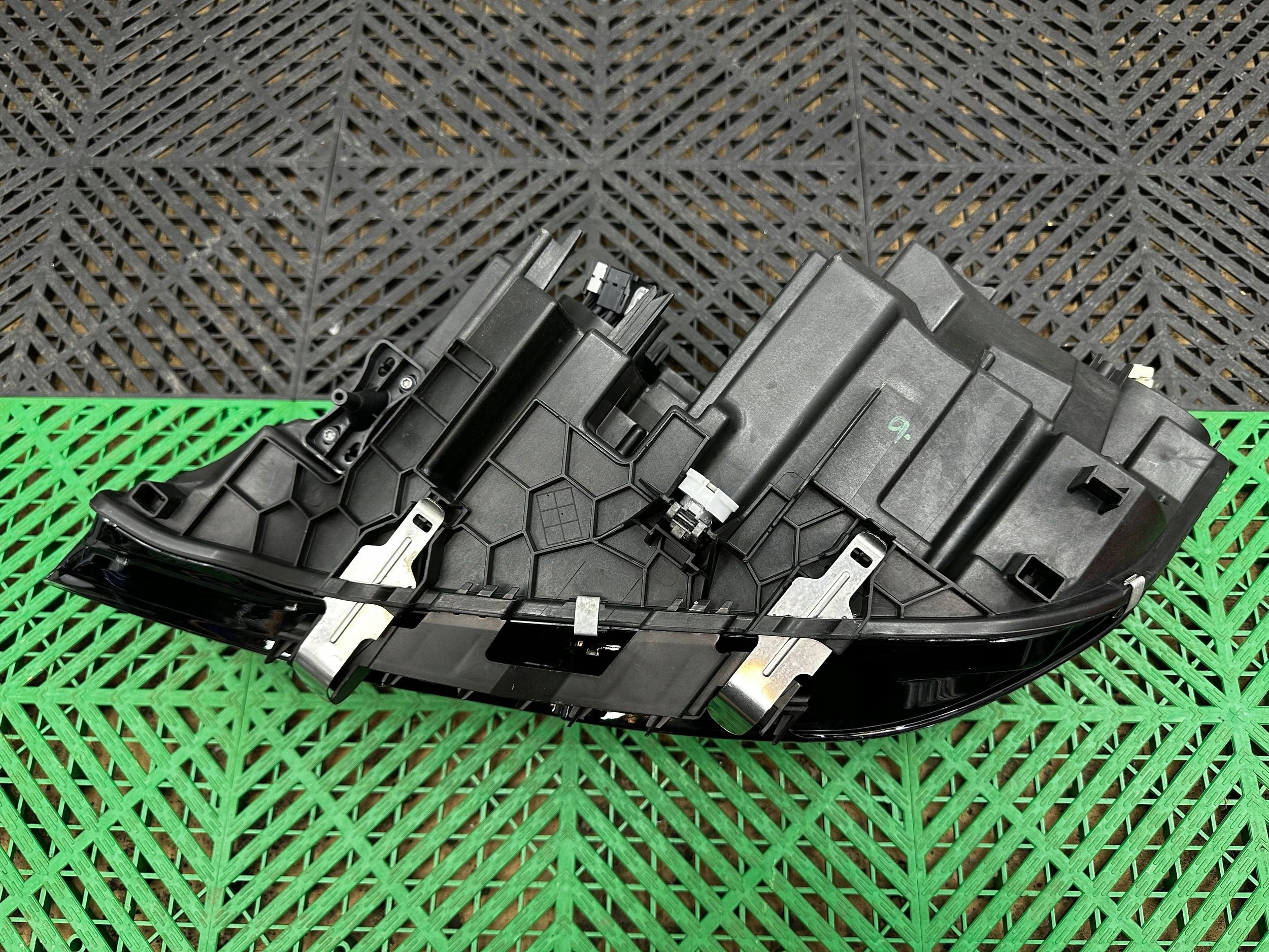 light front side right BMW 3 G20 G21 9481702