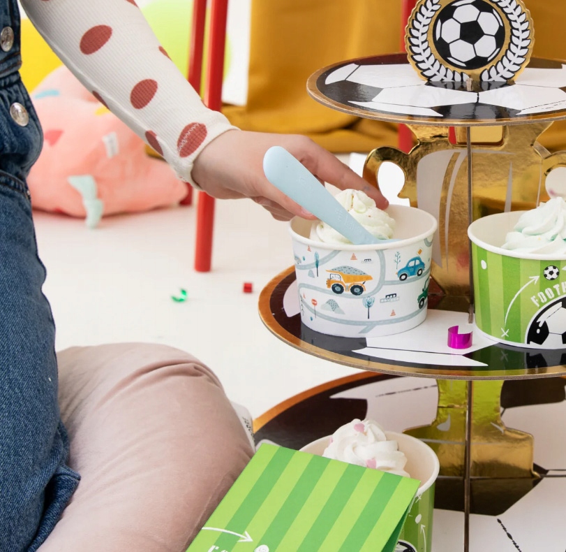 Kubeczki DO LODÓW na cukierki papierowe kolorowe AUTA samochody 6szt Marka PartyPal