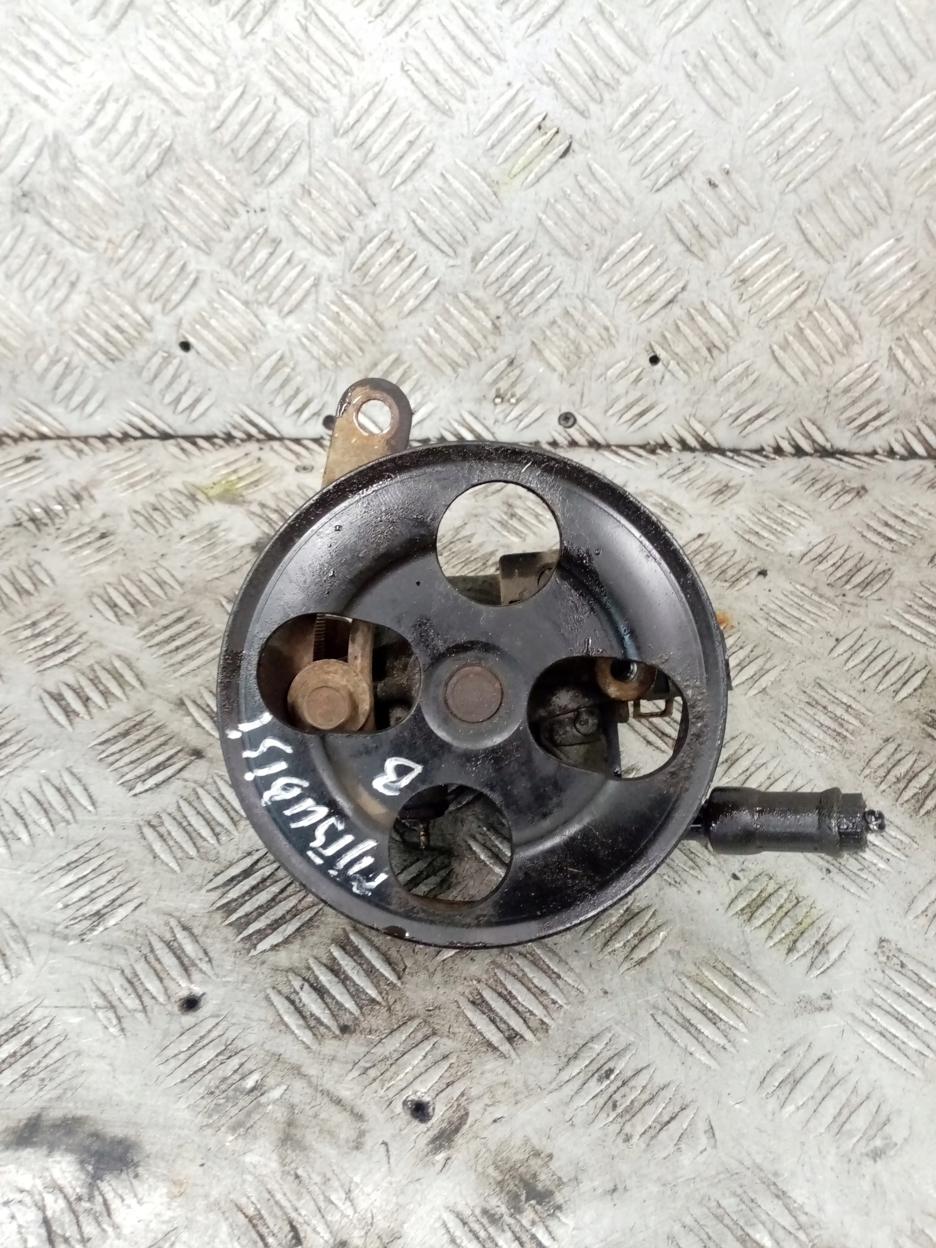 servo pump MITSUBISHI COLT 6