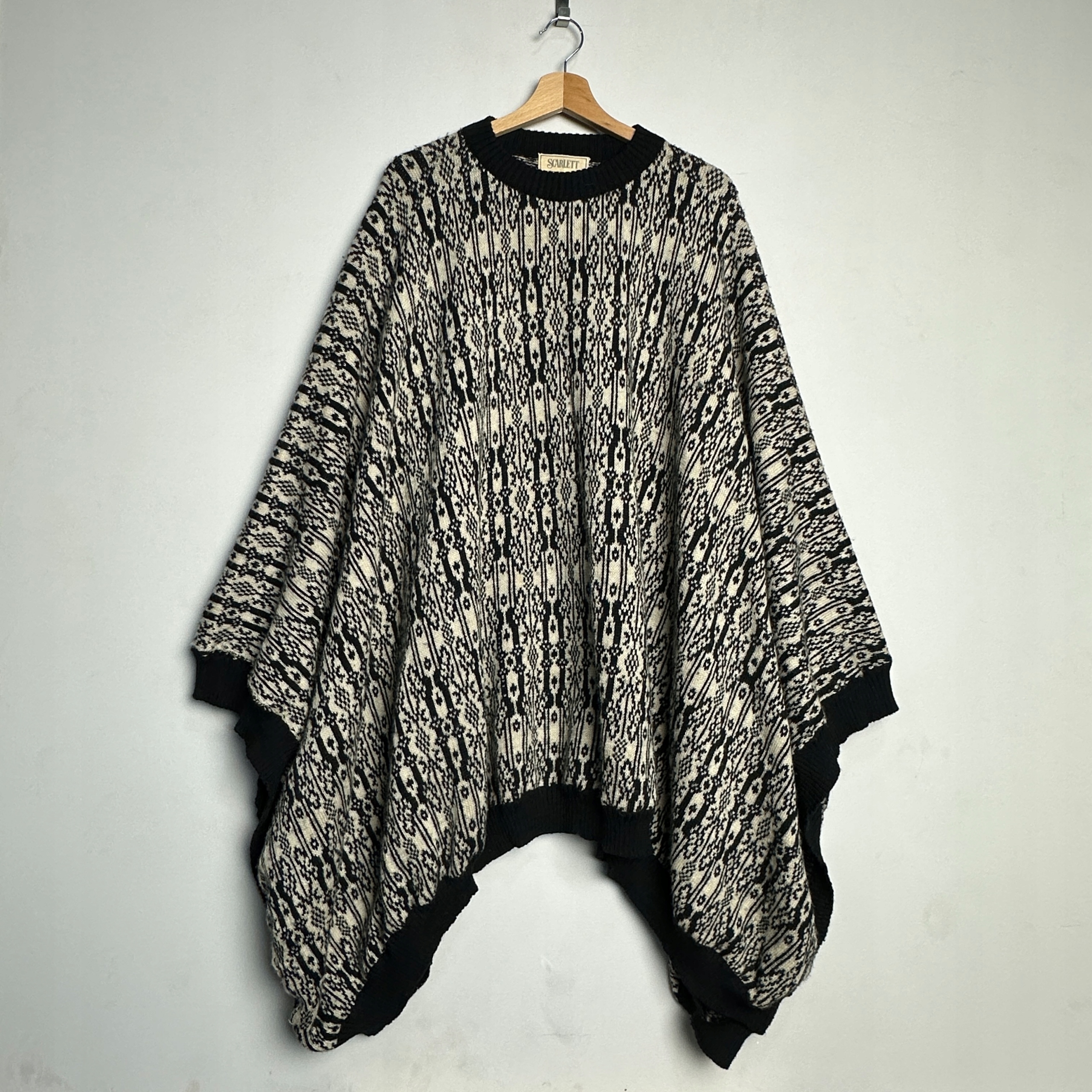 SCARLETT Ponczo Narzutka OVERSIZE Wełna ONE SIZE