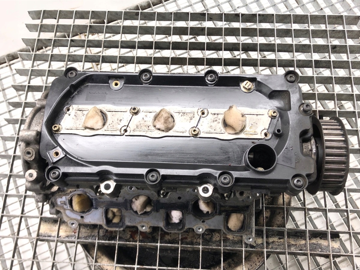 GŁOWICA LEWY AUDI A4 B7 BPP 0593AG 2.7 180KM Strona zabudowy lewa