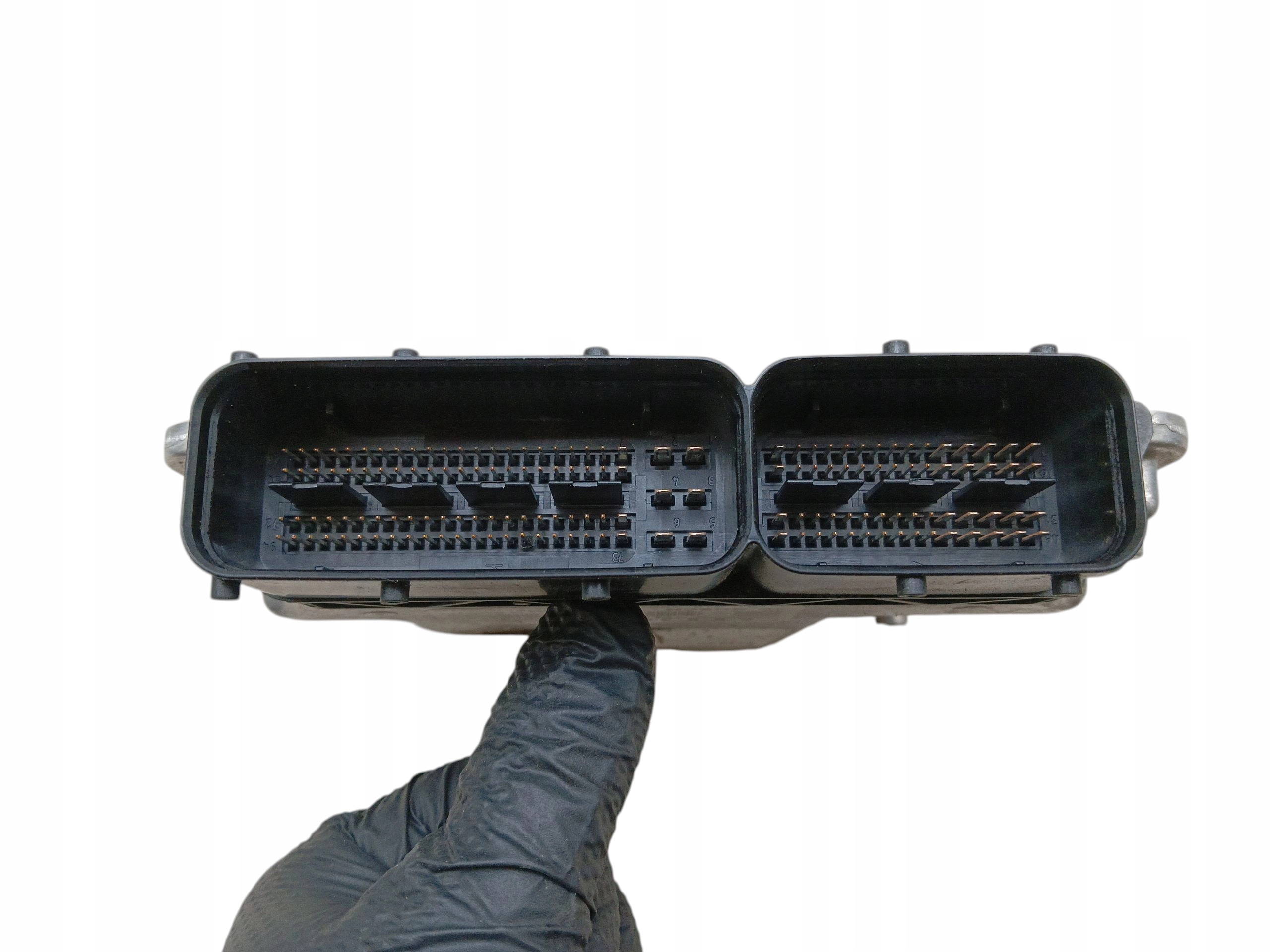 computer control unit of the engine AUDI A6 C6 2.7 TDI 190KM 4F7910401L 0281016460