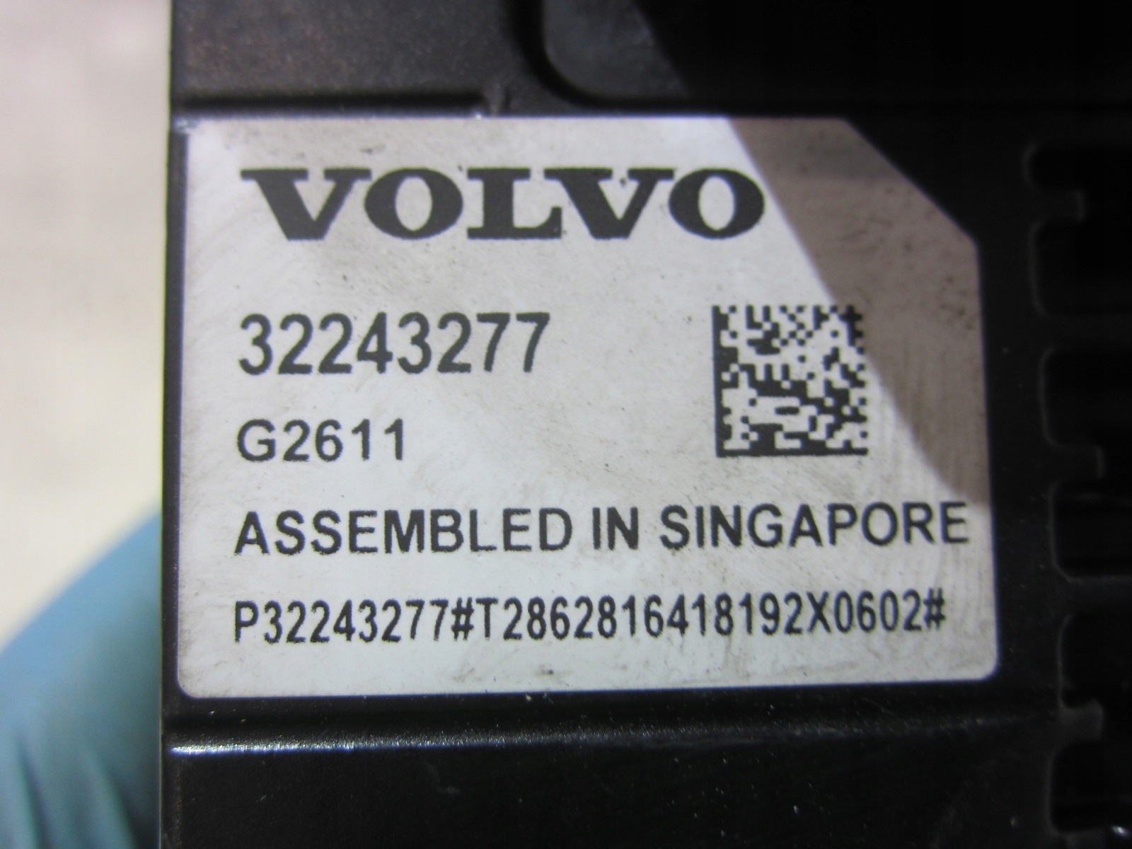 VOLVO XC60 II XC 60 RADAR KAMERA windows CZOLOWEJ front front 32243277