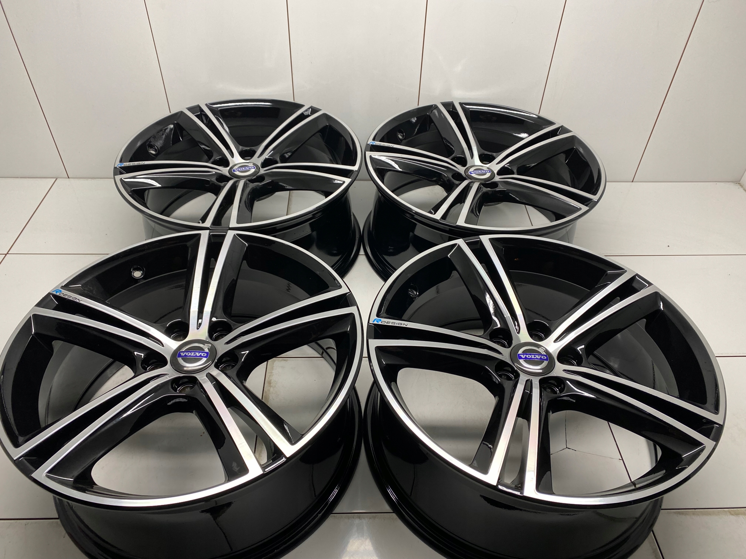 ДИСКИ 18 VOLVO Xc40 Xc60 V60 V40 R ДИЗАЙН 8 Et42