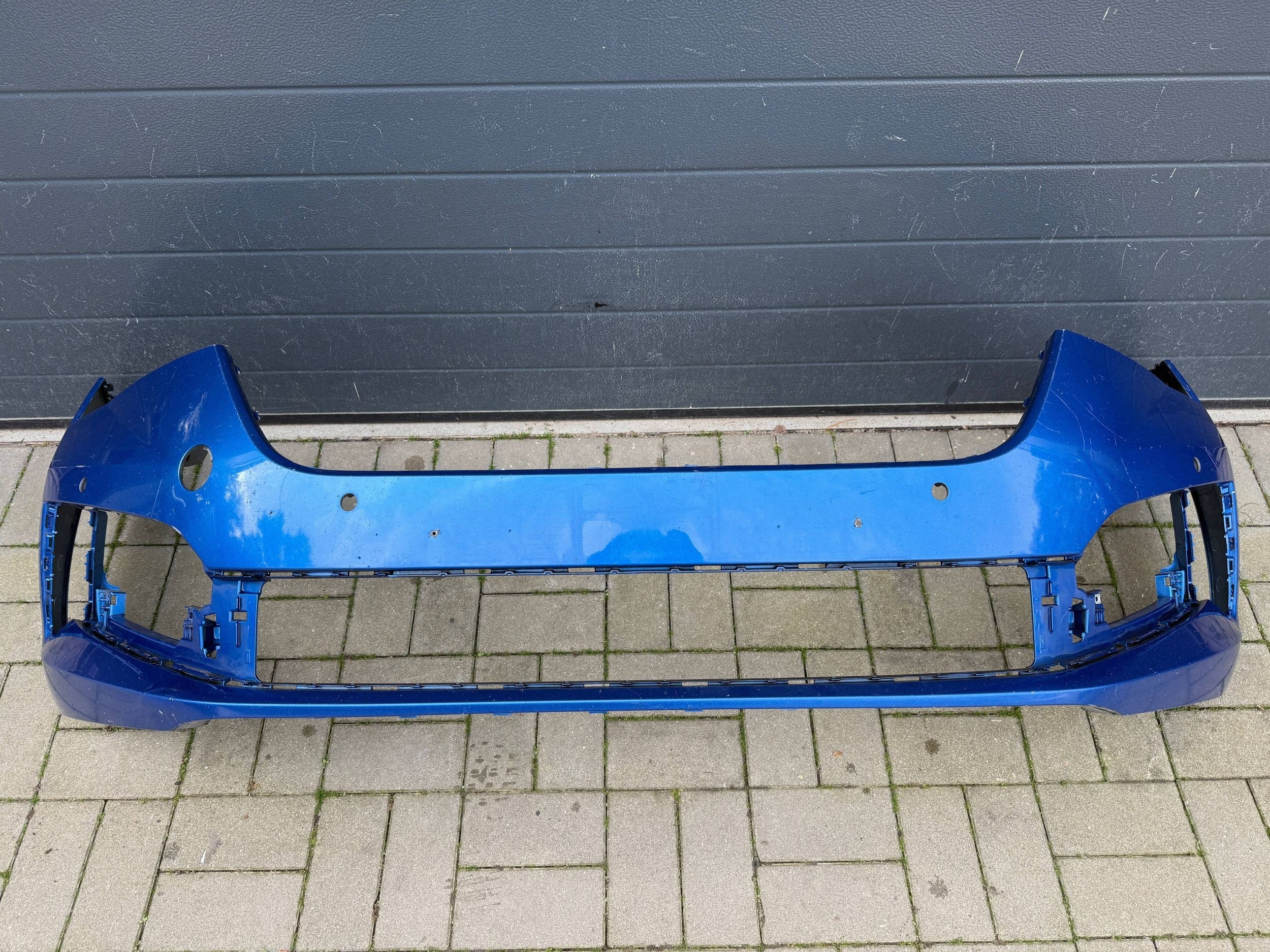 Skoda Skala 657 19- bumper front front