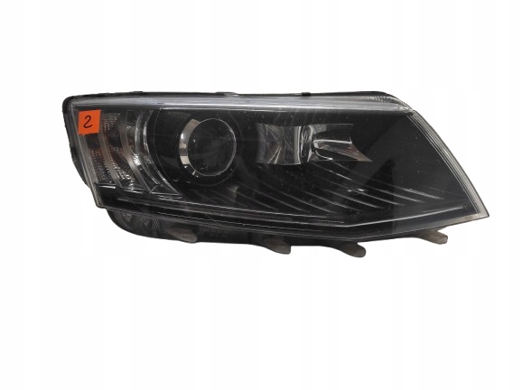 SKODA OCTAVIA 3 III 12-16 LAMPA PRAWA PRZÓD XENON 5E1941016B