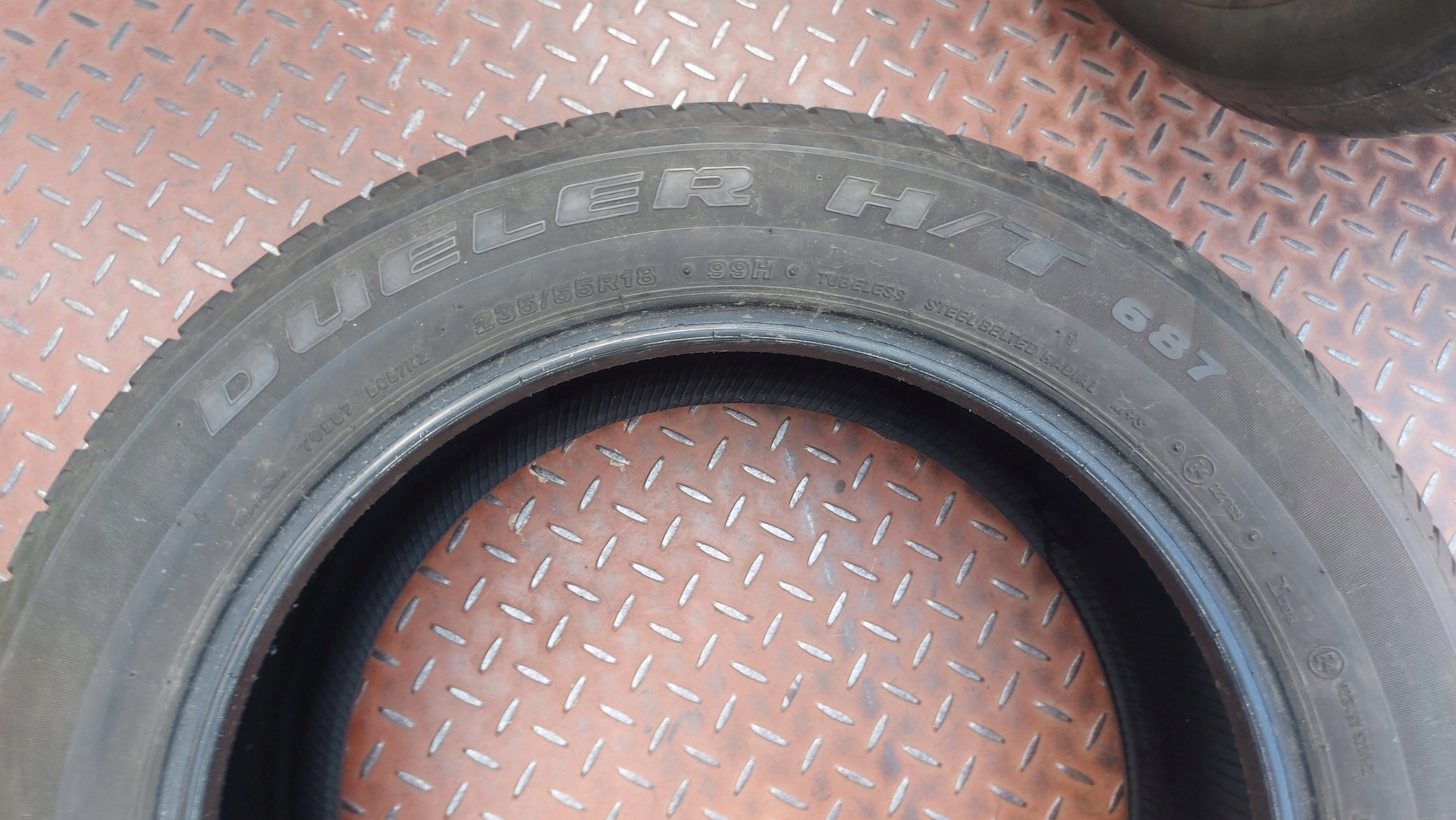 BRIDGESTONE DUELER H/T 687 235/55R18 tyres summer 6,5