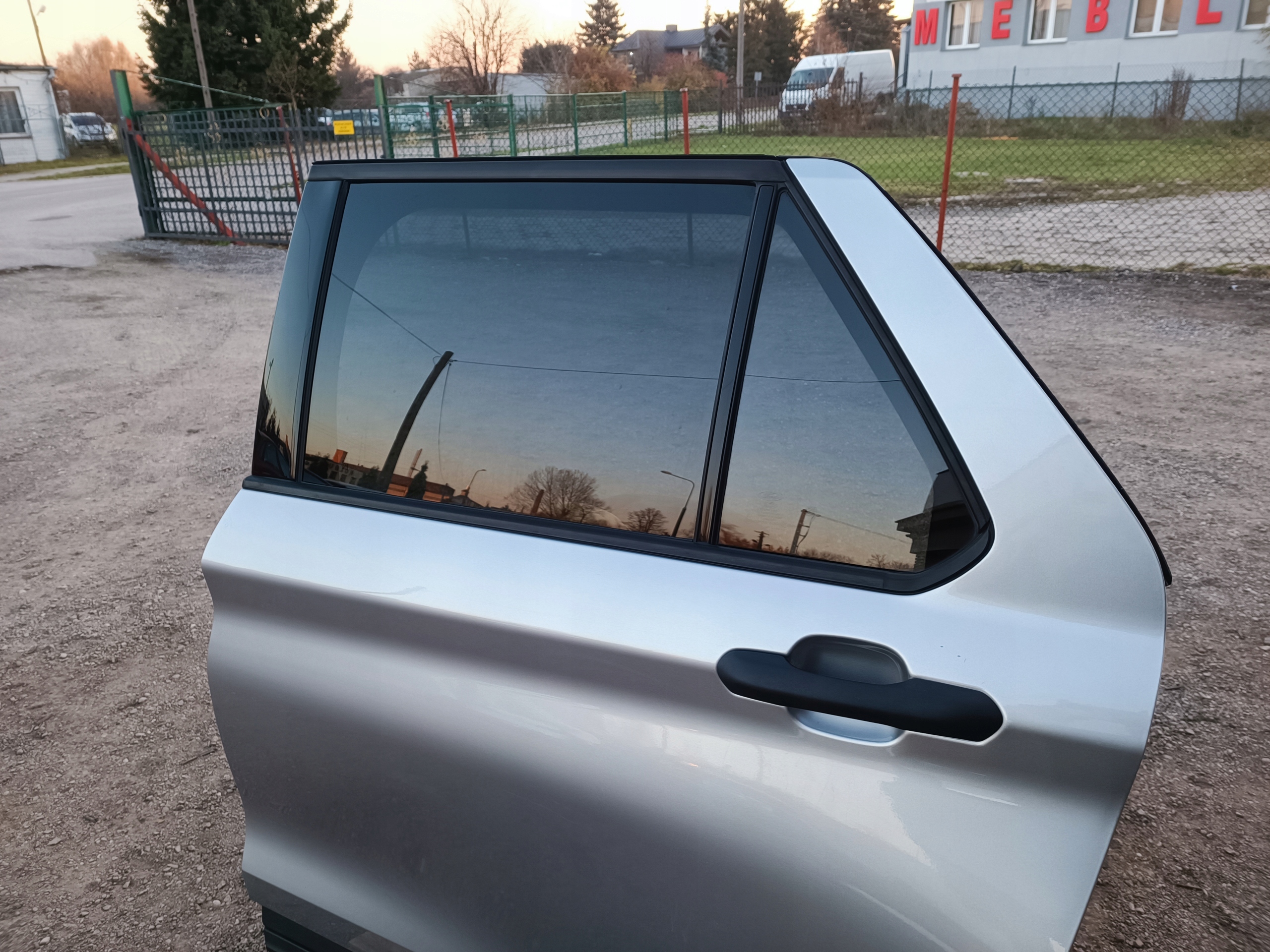 door rear part rear. left complete Ford Explorer VI 2020