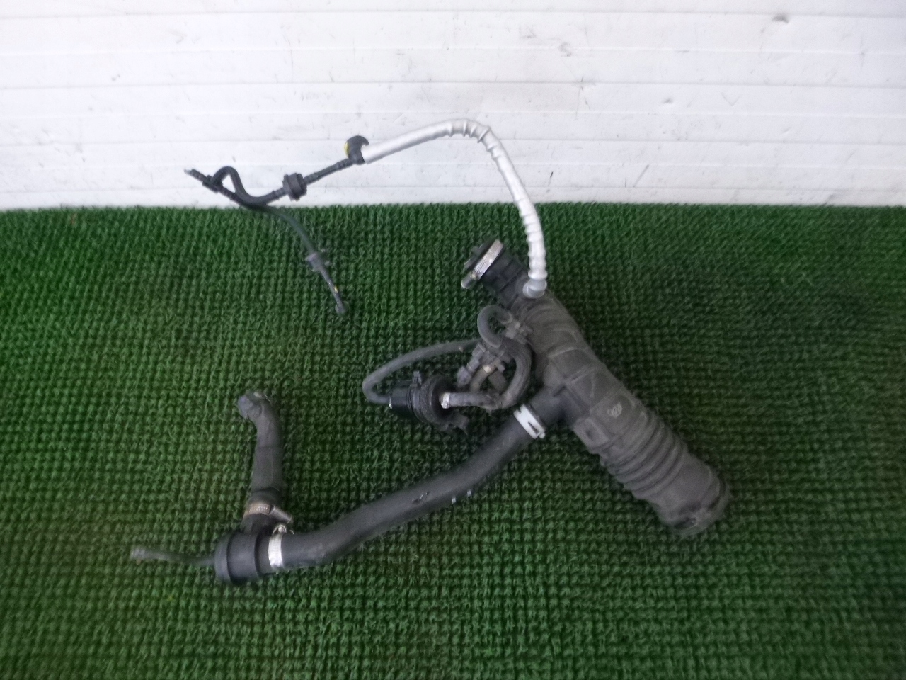 DACIA RENAULT pipe wiring original 165764382R