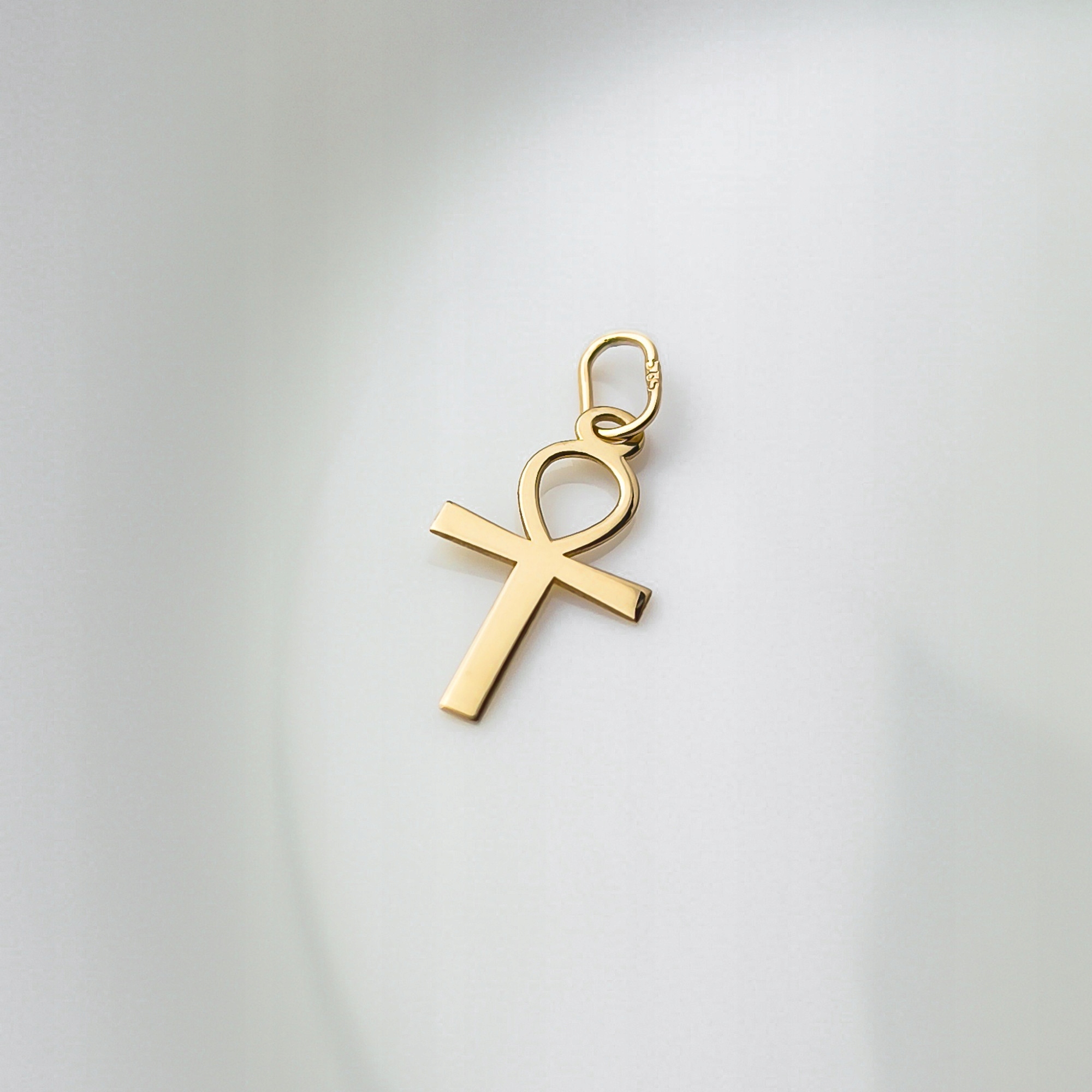 Zlatý přívěsek křížek Ankh pr. 585