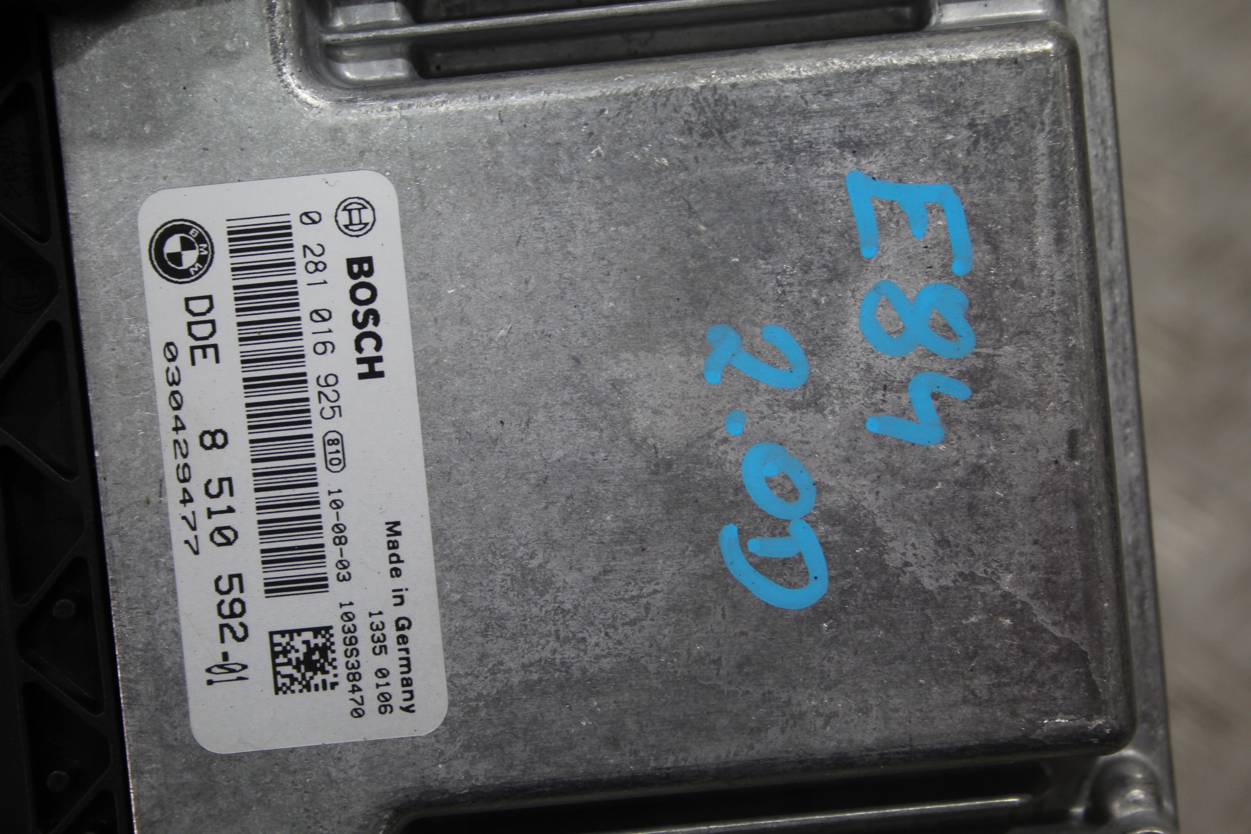 computer control unit of the engine BMW X1 E84 8510592