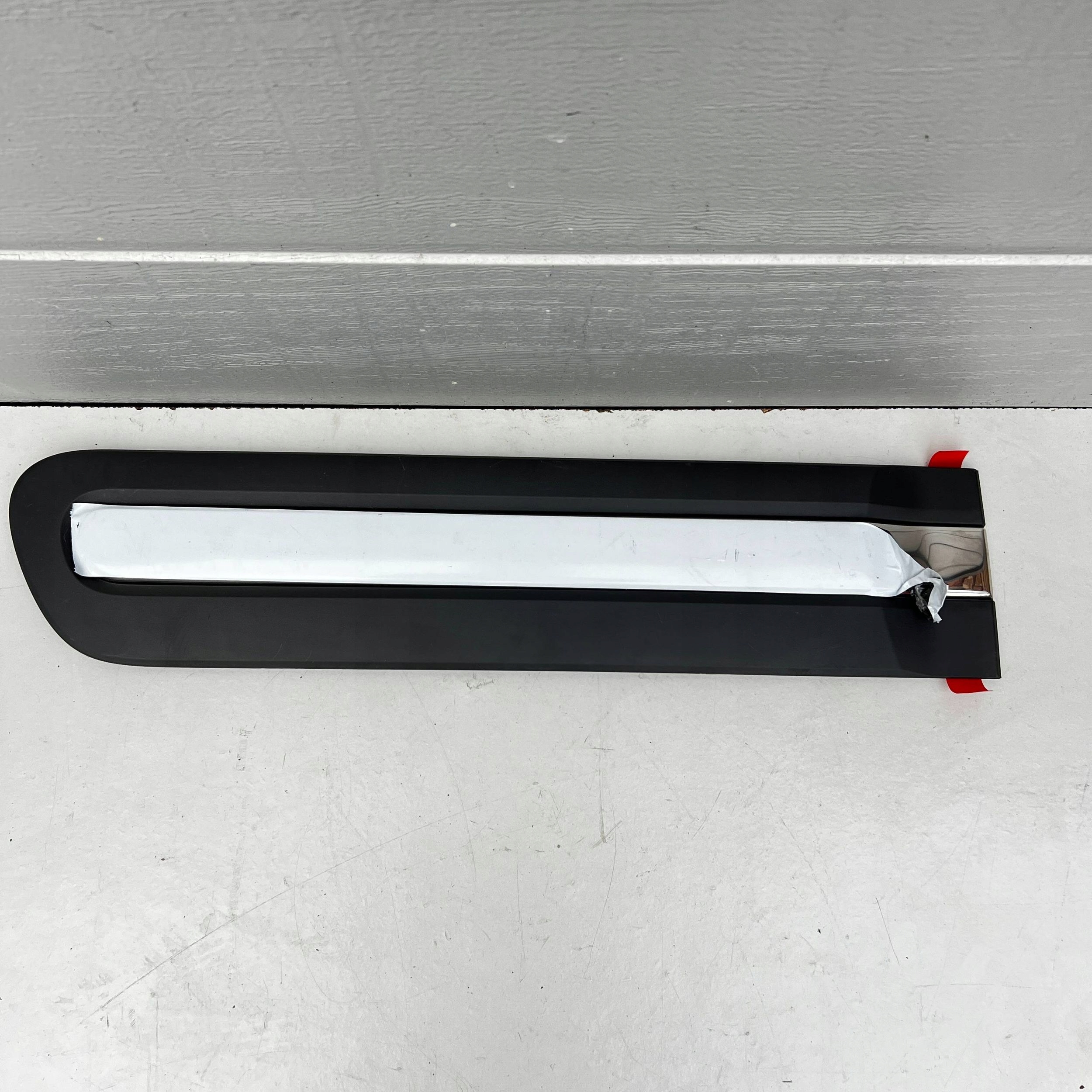 FIAT 500L Listwa Drzwi Prawy tył 735521844