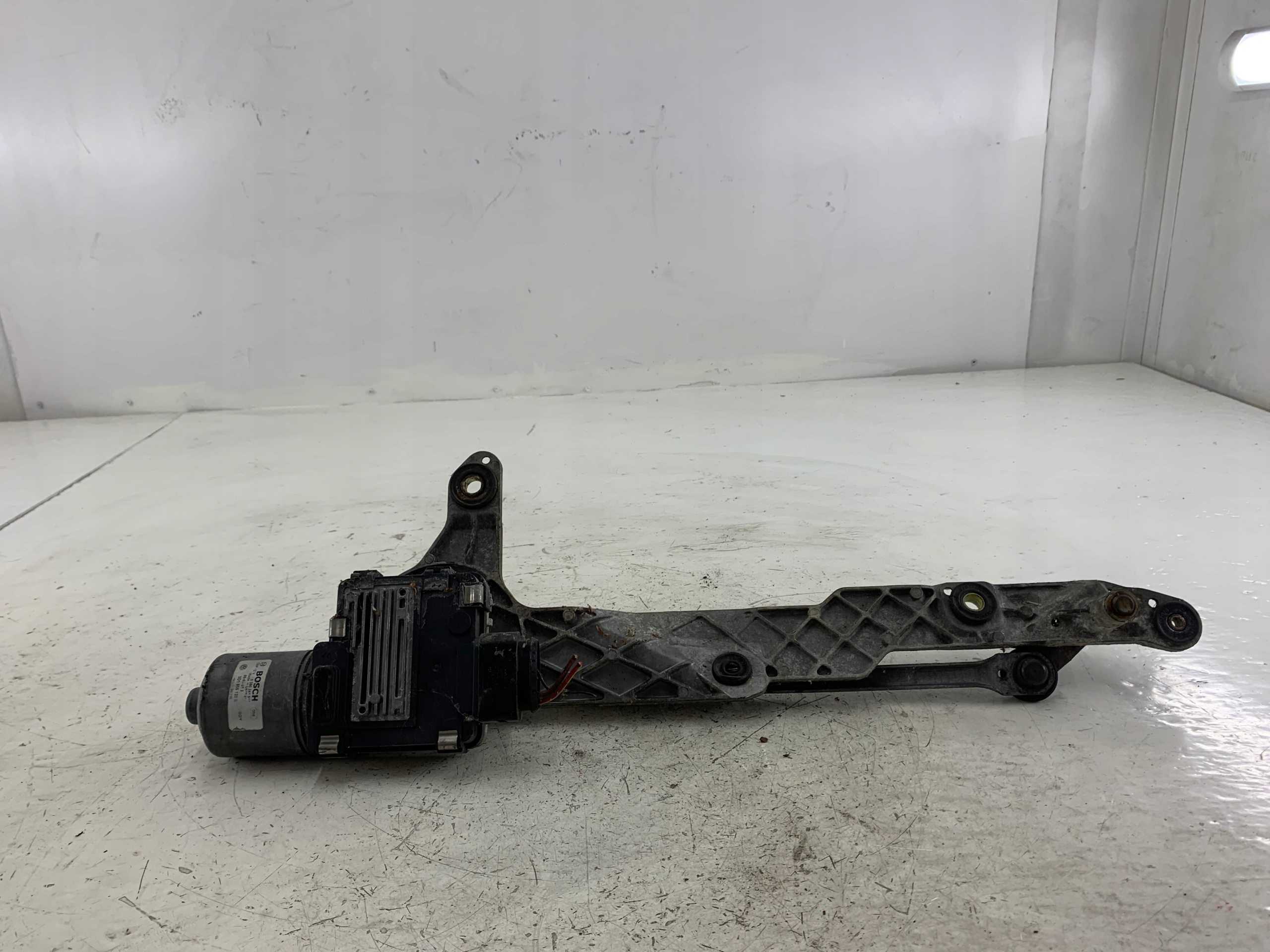 VW PHAETON and wiper mechanism right front 3D1955120B