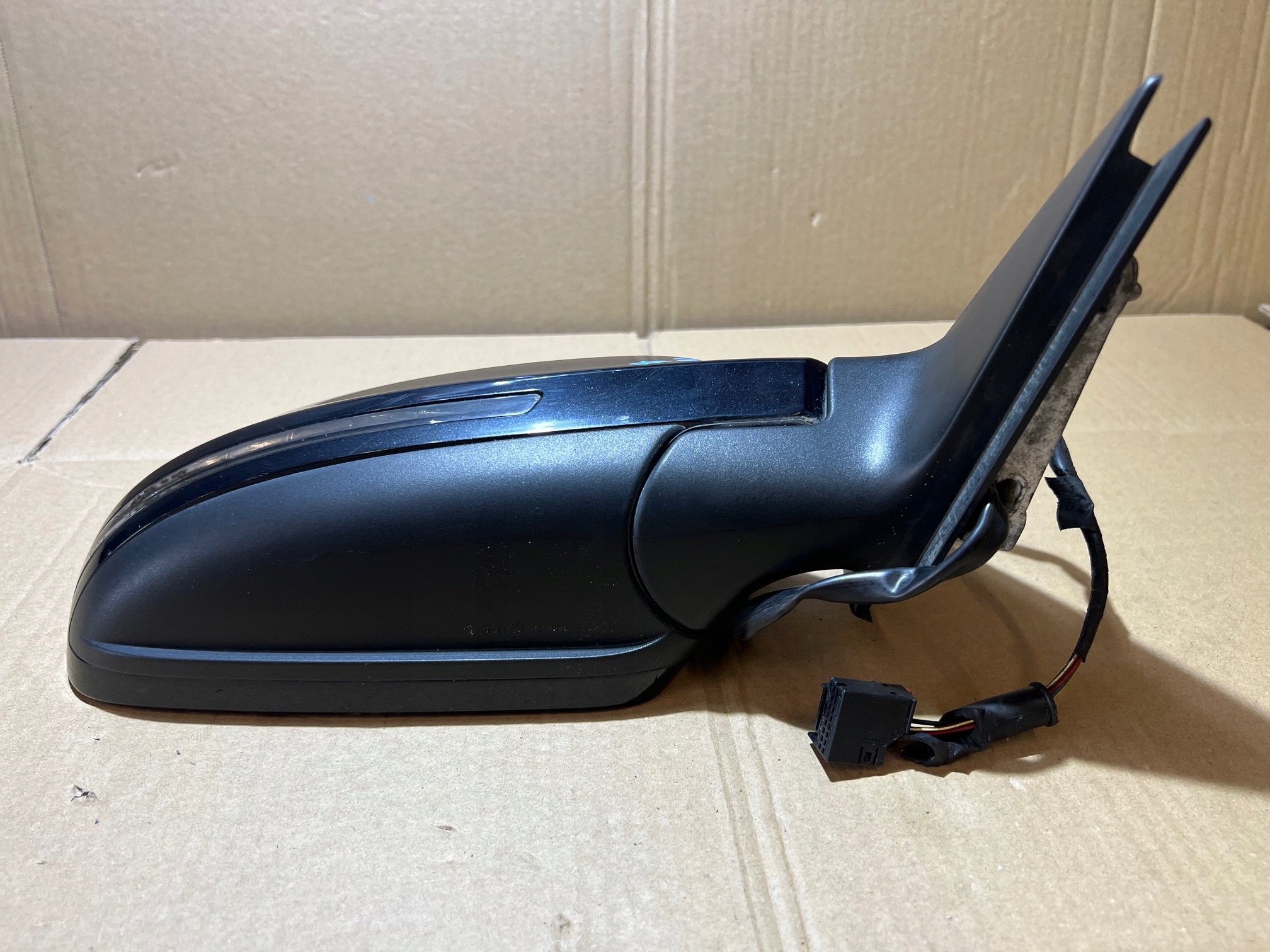 AUDI A3 8P 3D LIFT LZ9Y mirror right 6PIN