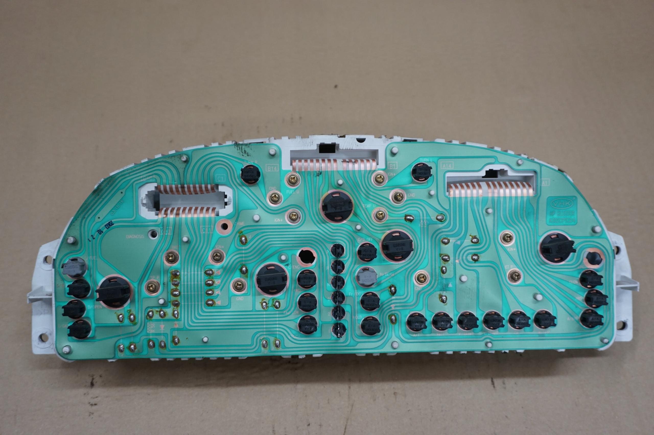 Hyundai TERRACAN спидометр часы автомат 2,9 европа