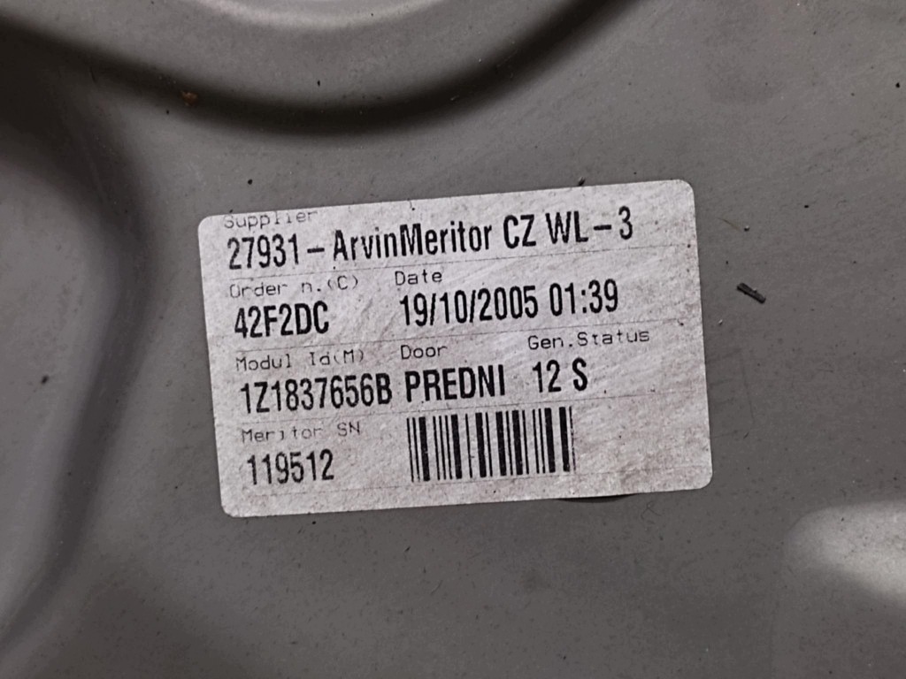 SKODA SUPERB window regulator left front 1T0959702B