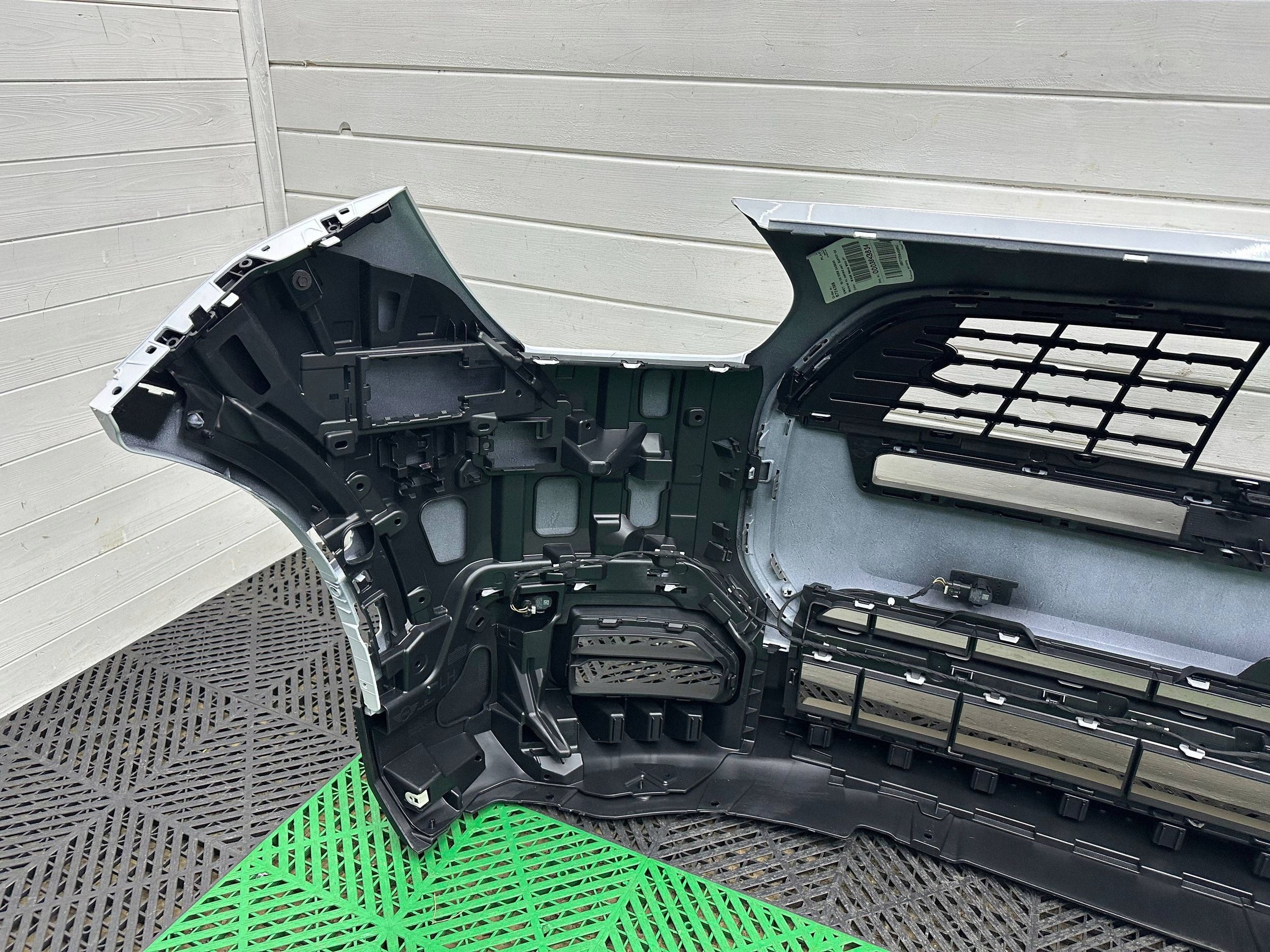 front bumper Mini Countryman U25 S complete colour A96 NANUQ WHLTE CP1