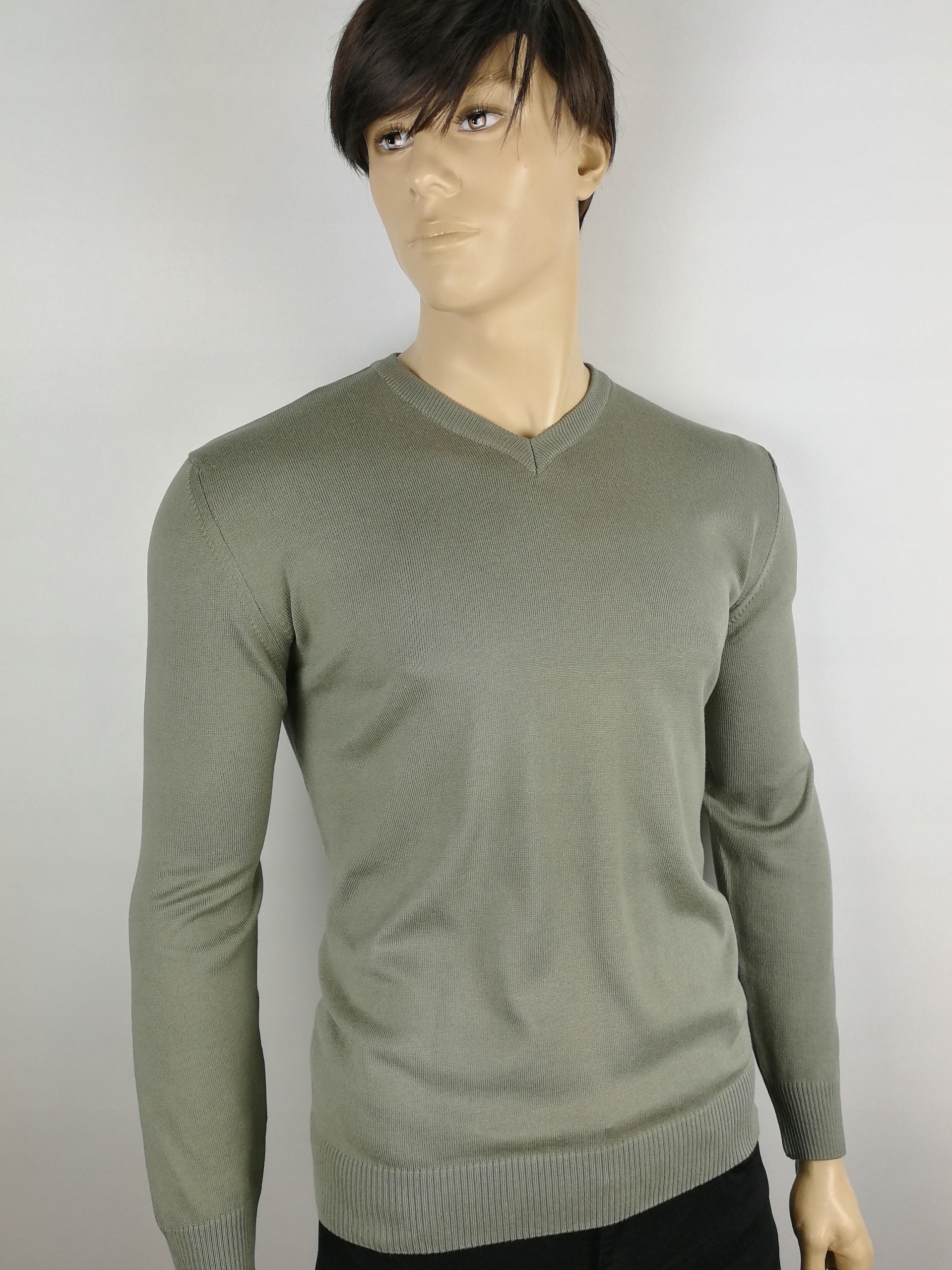 

sweter serek szpic Produkt Polski oliwkowy XXL