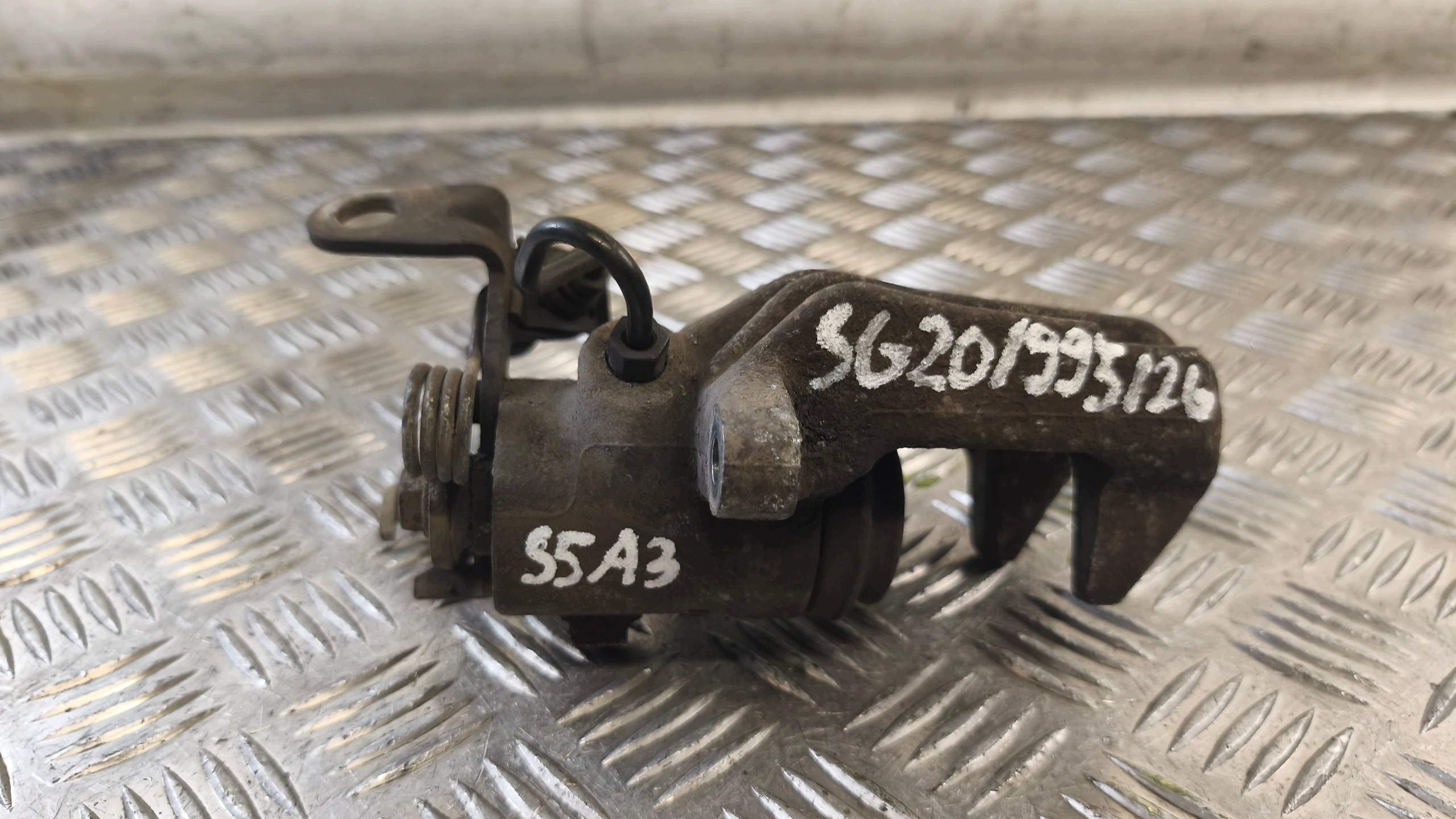 caliper brake left rear part AUDI A3 8P 2003r 2.0TDI