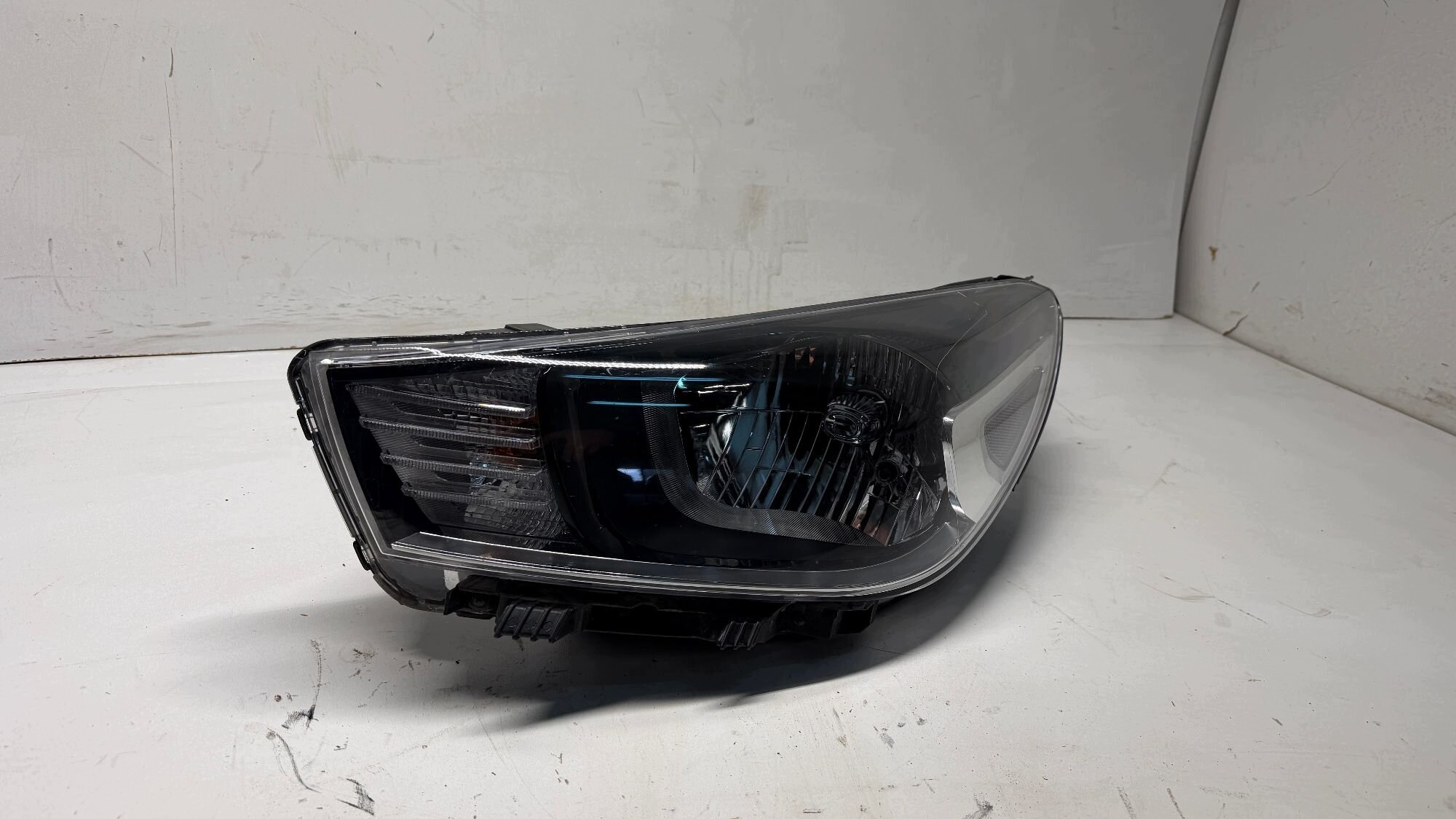 KIA RIO IV V light left left front front 17-24 EUROPA