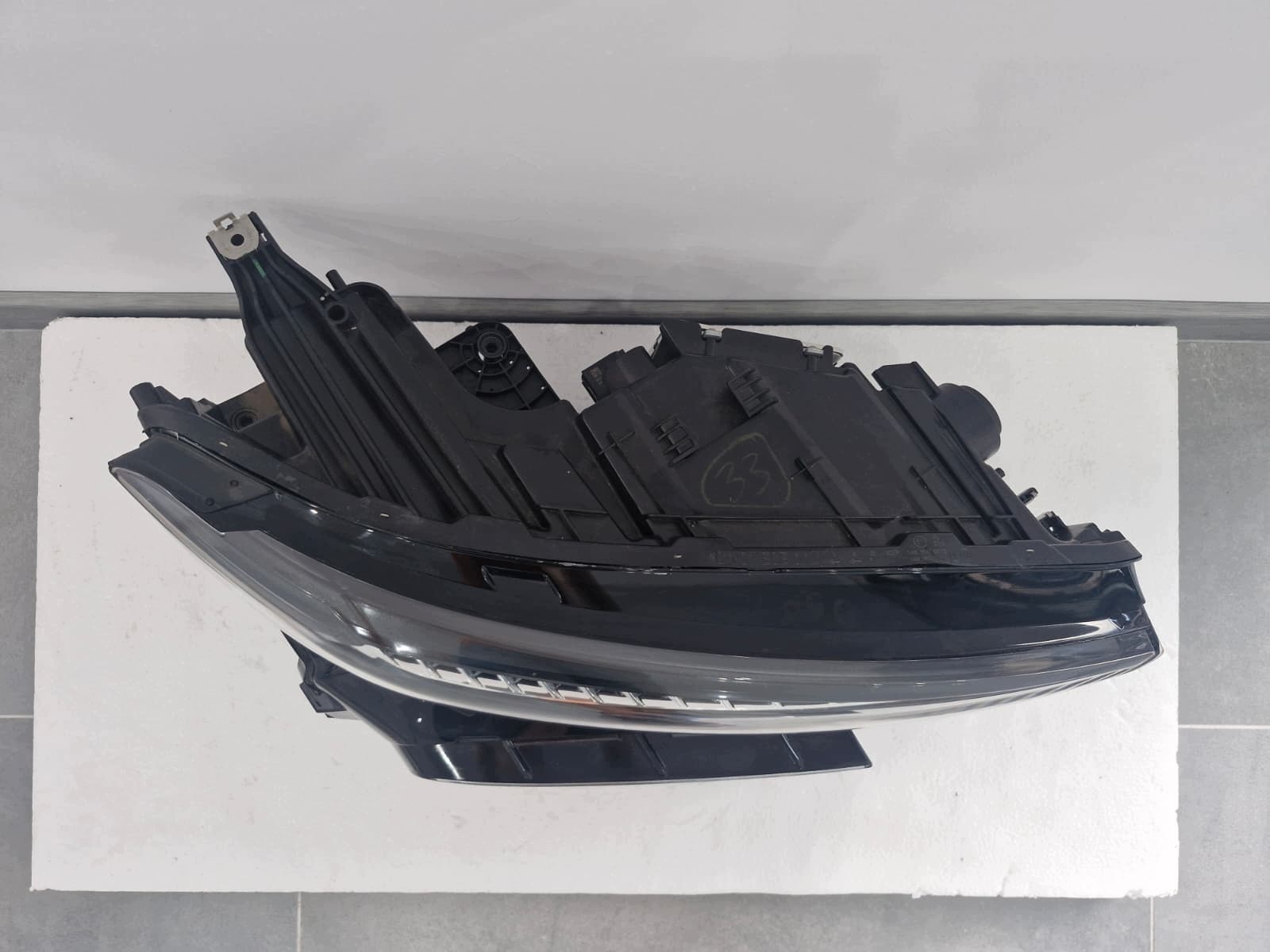 Licht rechts Audi Q6 E-Tron FULL LED