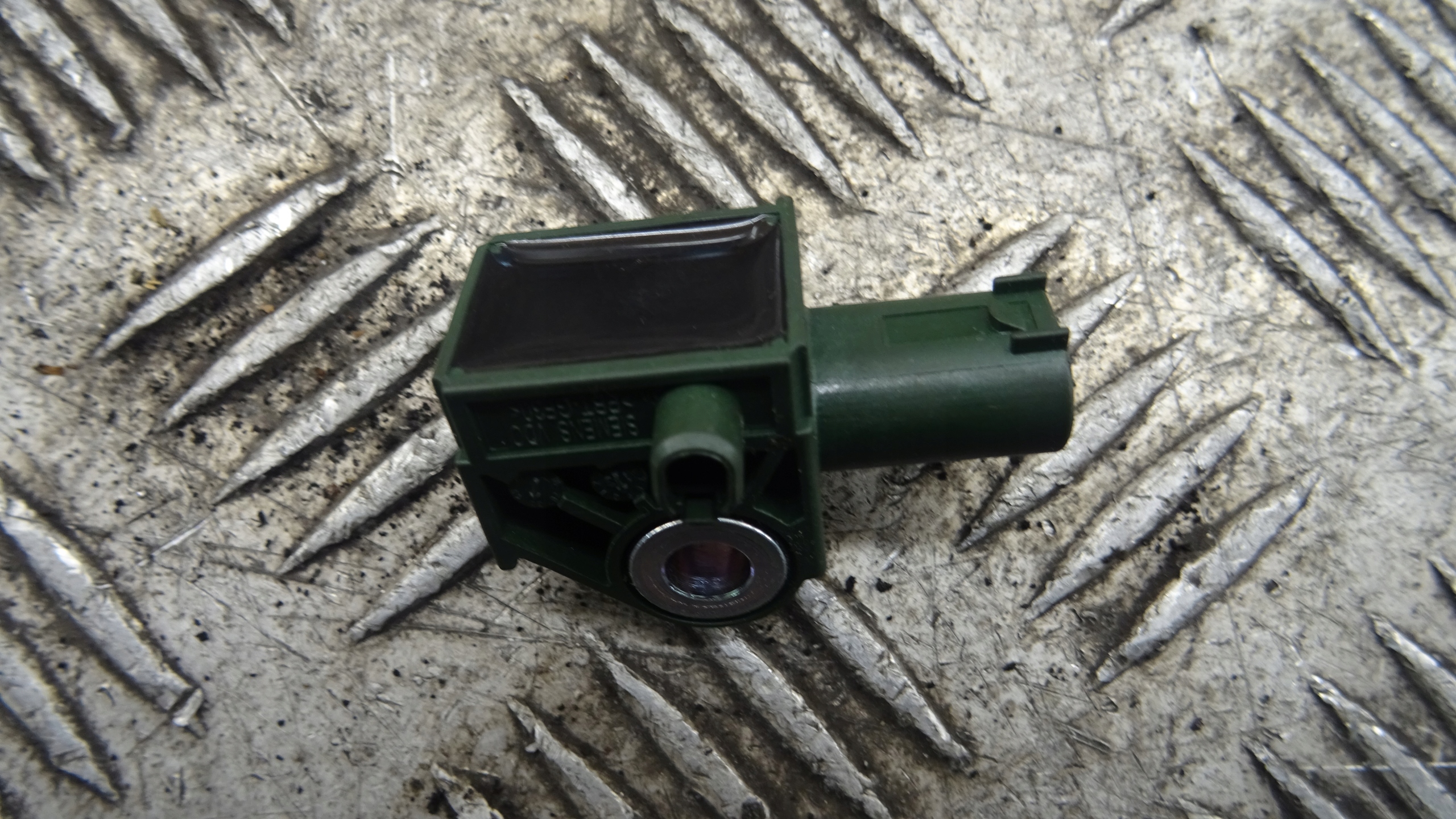 Crashsensor Drucksensor Mercedes-Benz OE A1729056000 NR M708