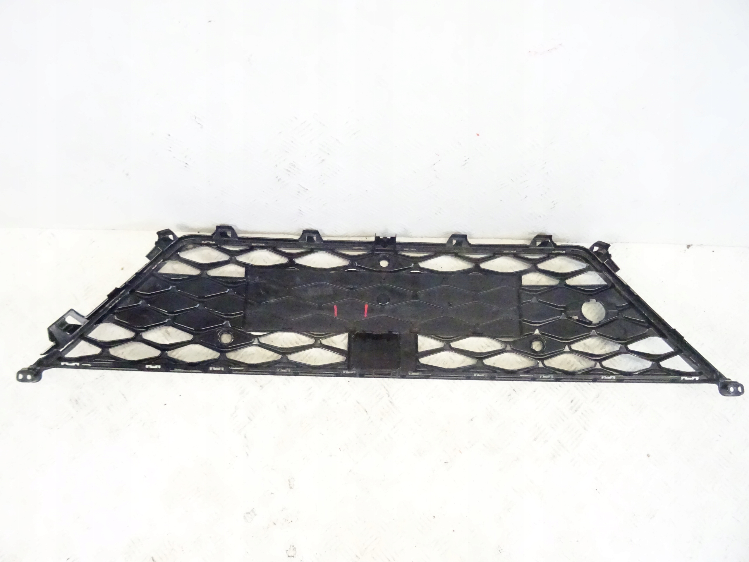 grid of a bumper front front central CUPRA ATECA 575853668E