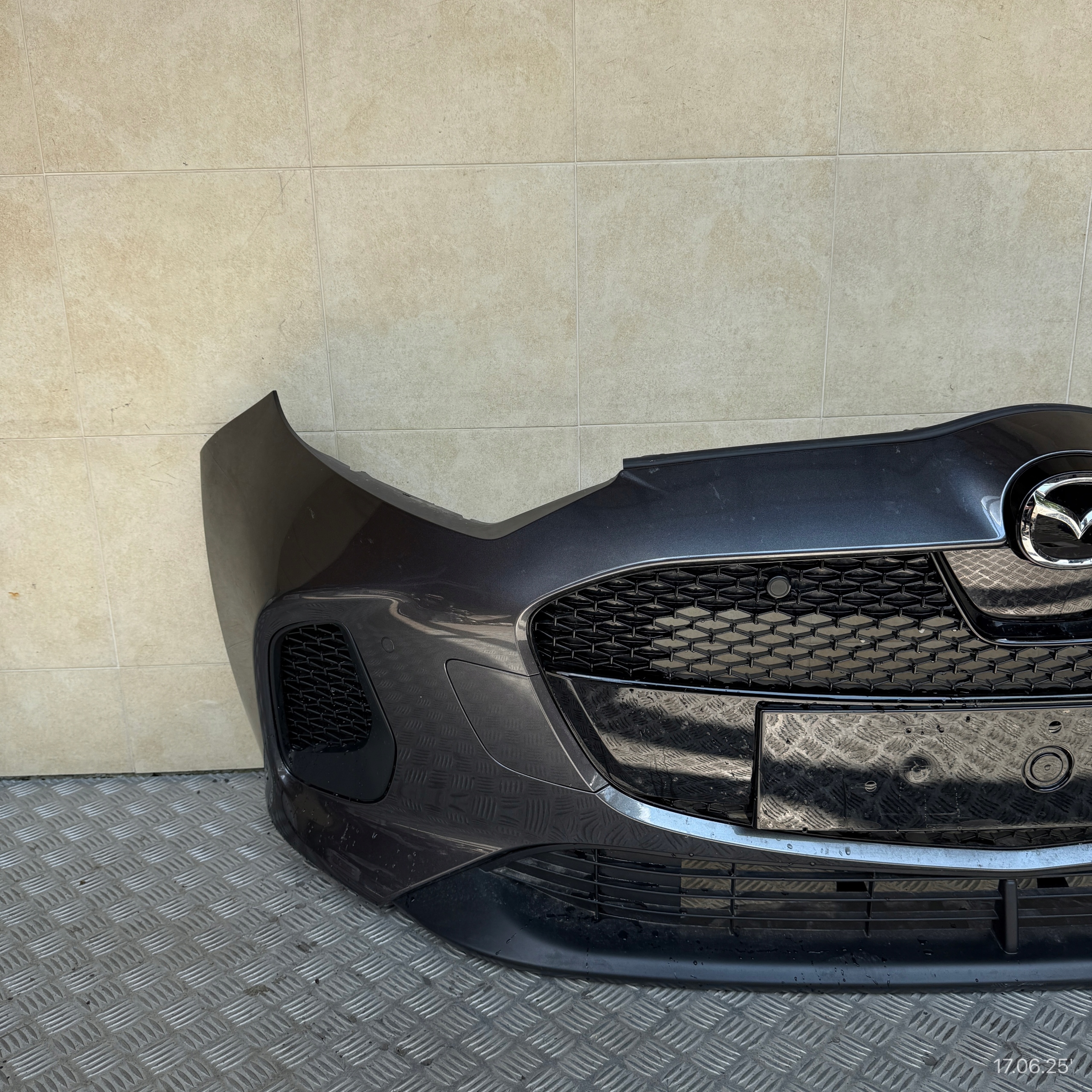 Frontstoßstange komplet MAZDA 2 IV 2024 ROK 4 PDC