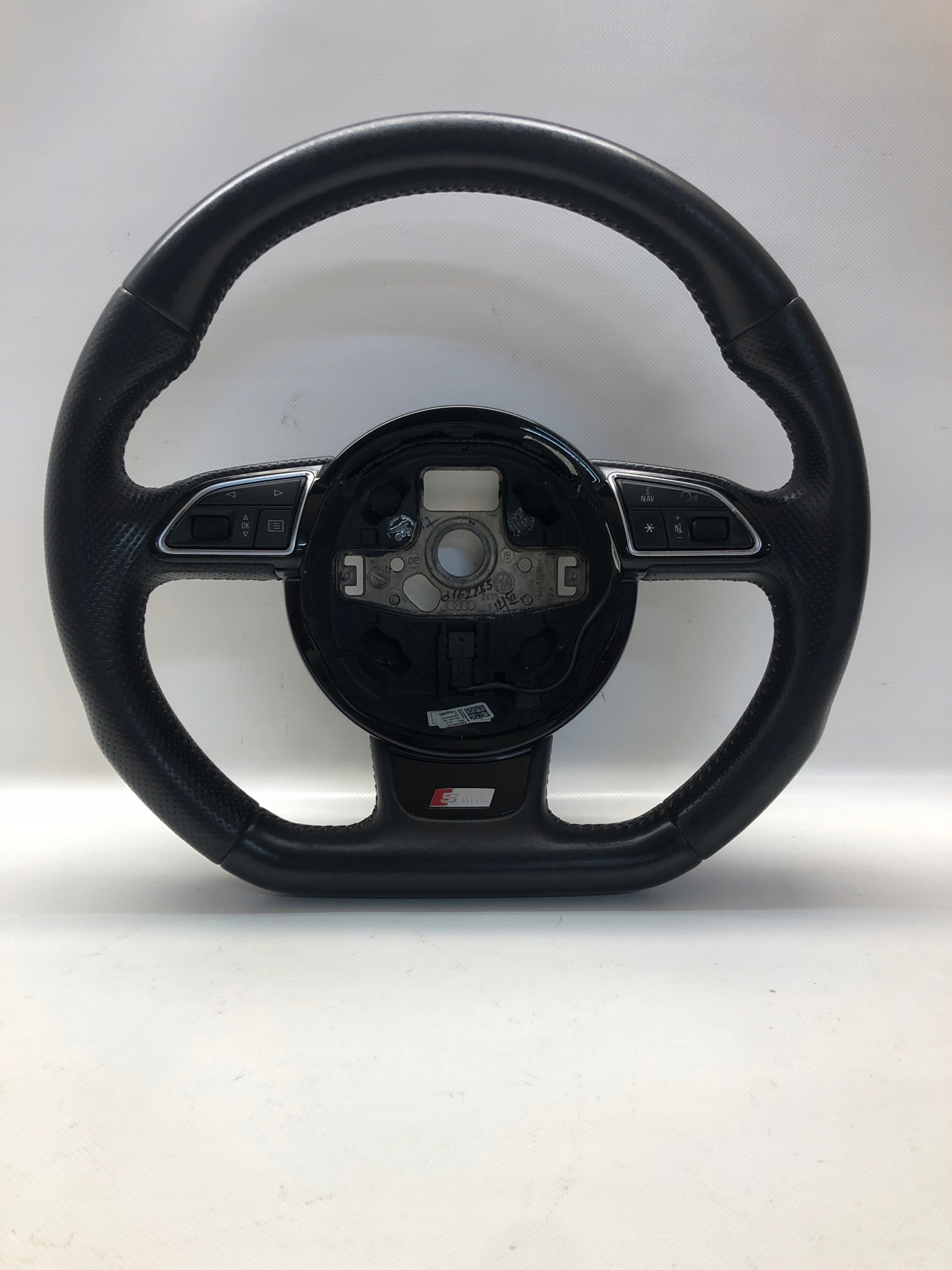 8V0419091R - A3 8V S-LINE рулевое колесо скошенное 3-спицевое MULTI