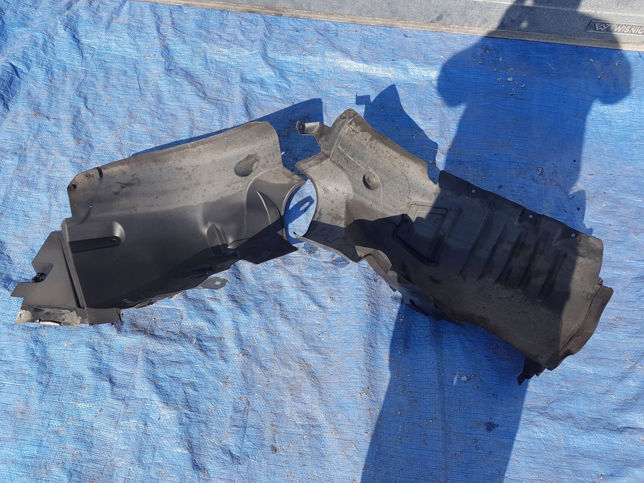 mudguard front front right Mercedes E C207 W207 A2076901430 A2076901730