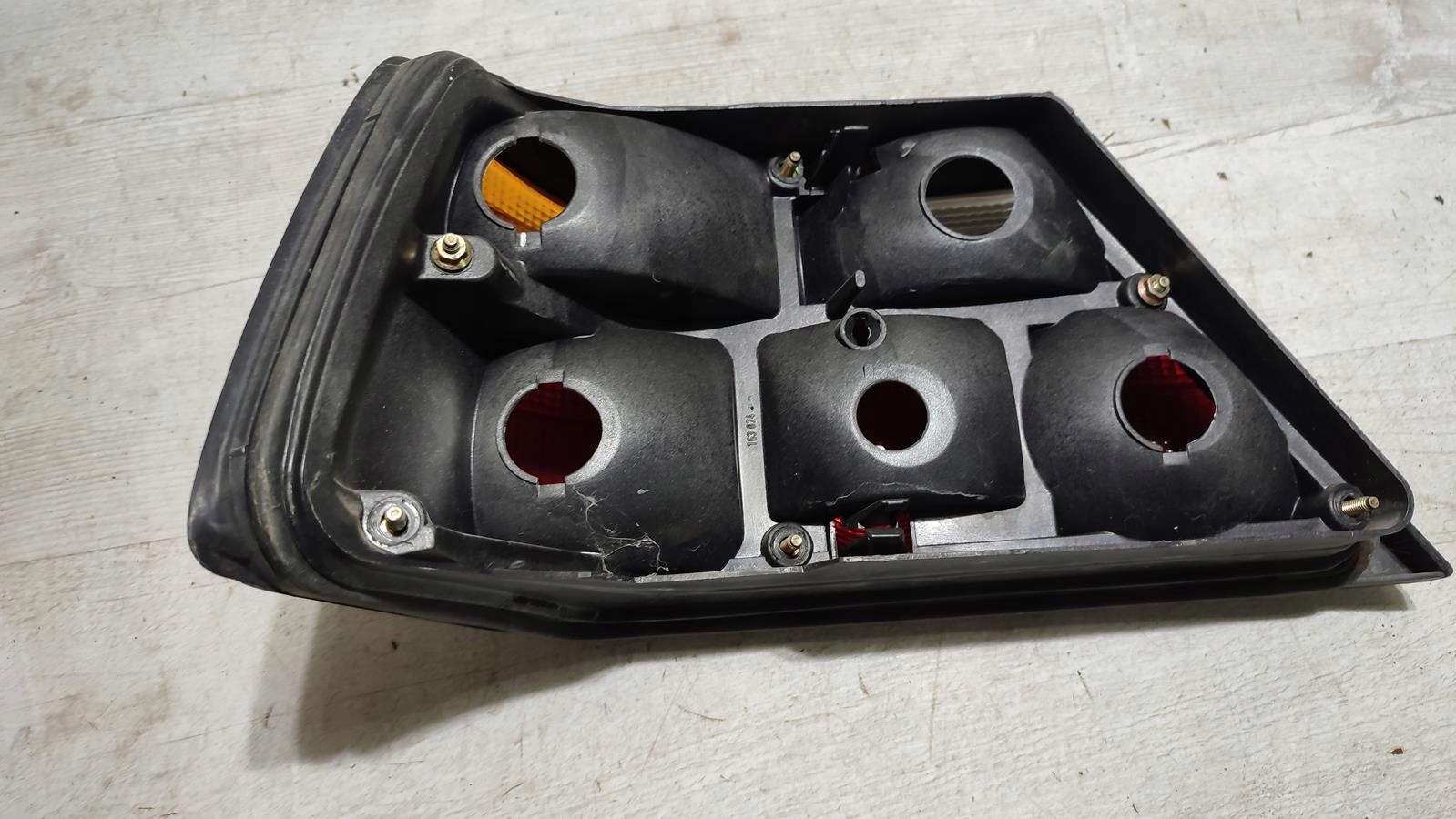 light right rear part Mercedes w124