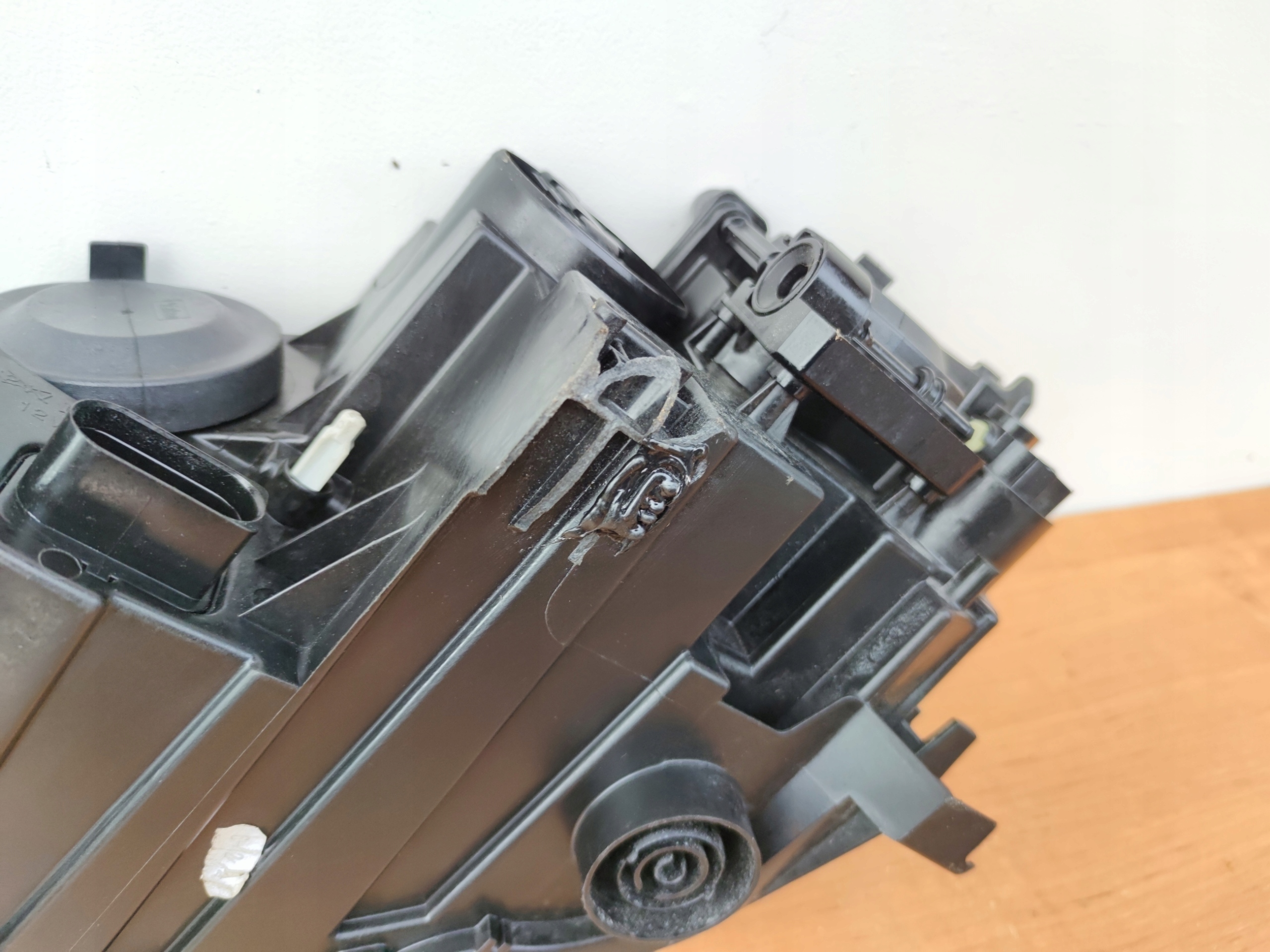 VW T-ROC right light front REFLEKTOR ZWYKLY