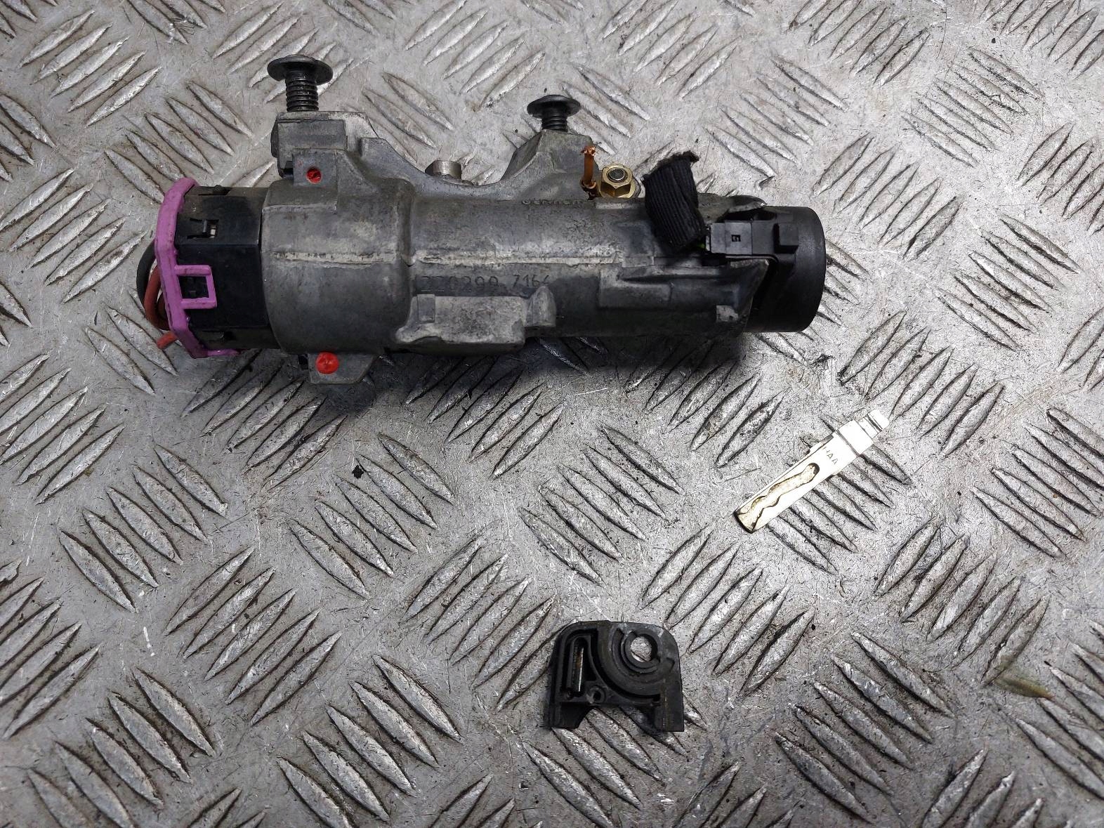 Montaggio STARTOWY VOLKSWAGEN BORA e 06A906018CT