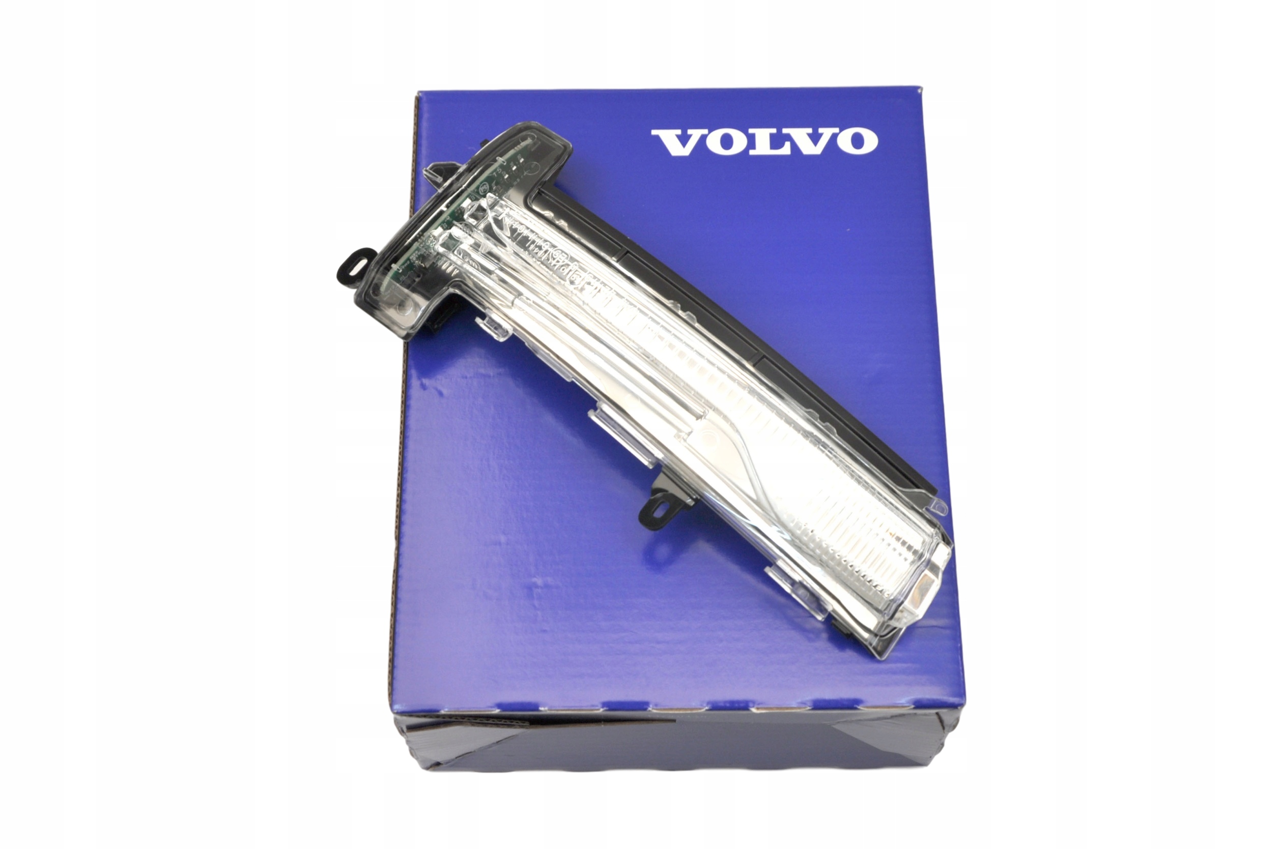Volvo XC60 pravé směrové světlo pravé zrcátko Oe 31371879