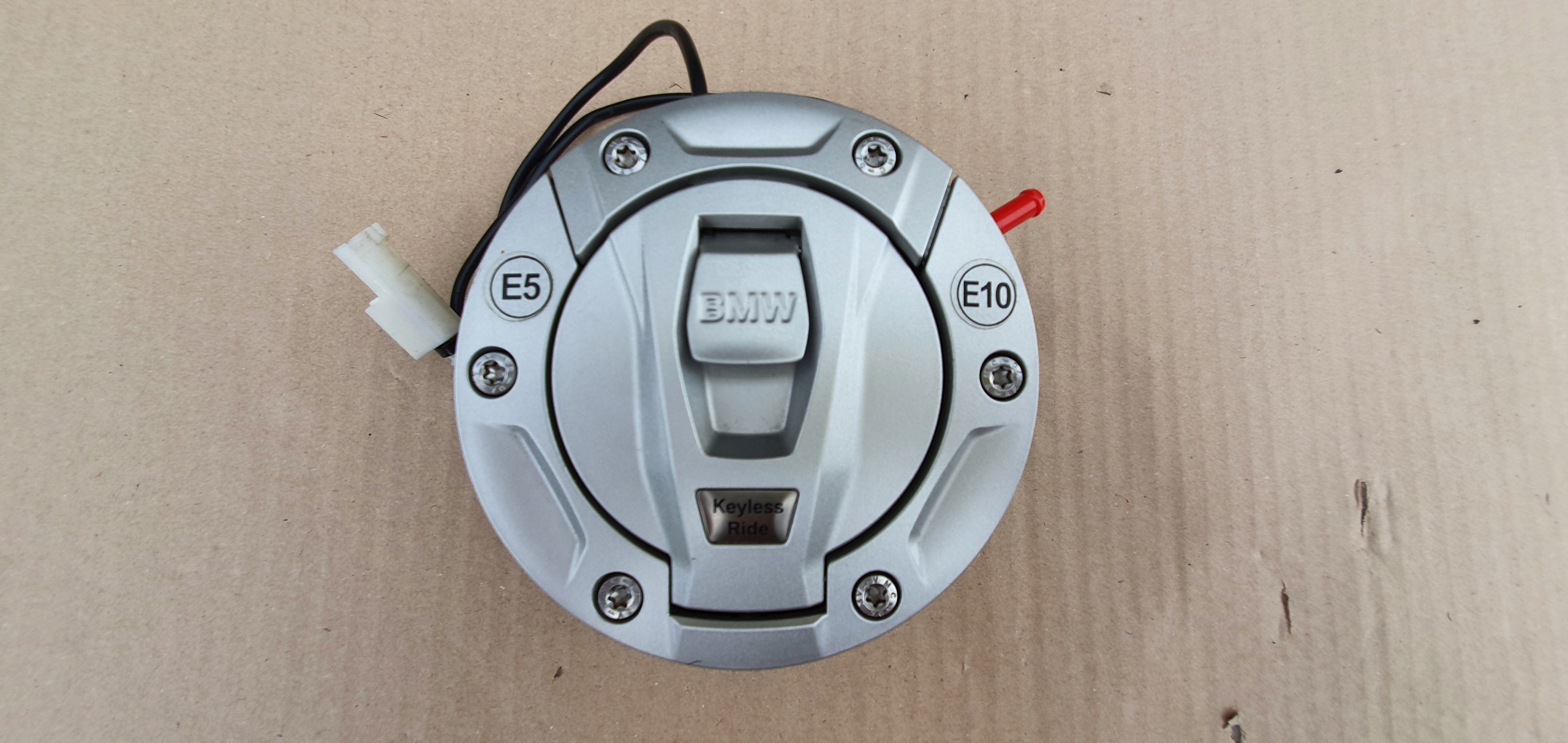 BMW GS 750 850 K80 K81 2020-крышка топливного бака