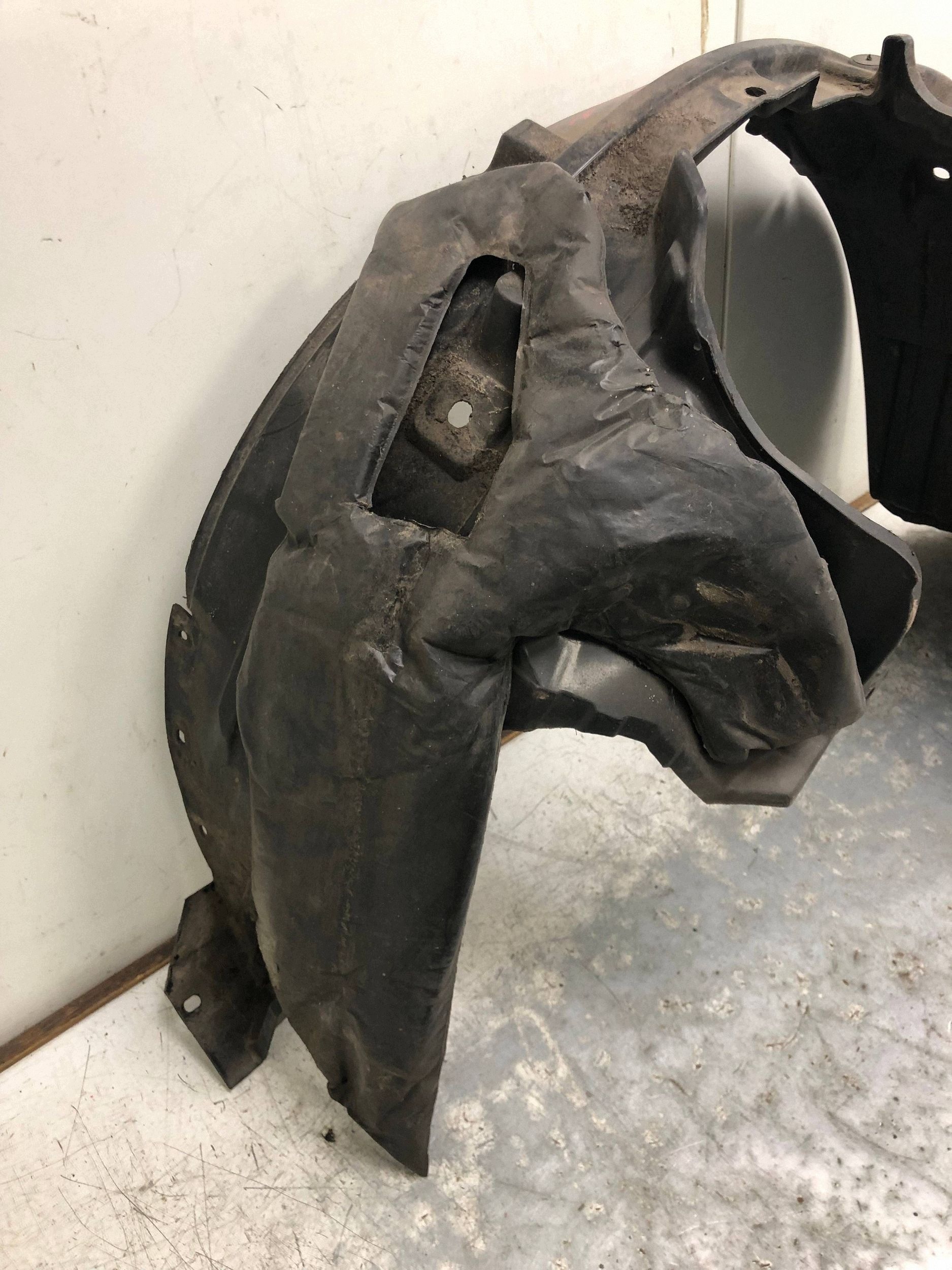 mudguard left front NISSAN MICRA K12 63843AX600