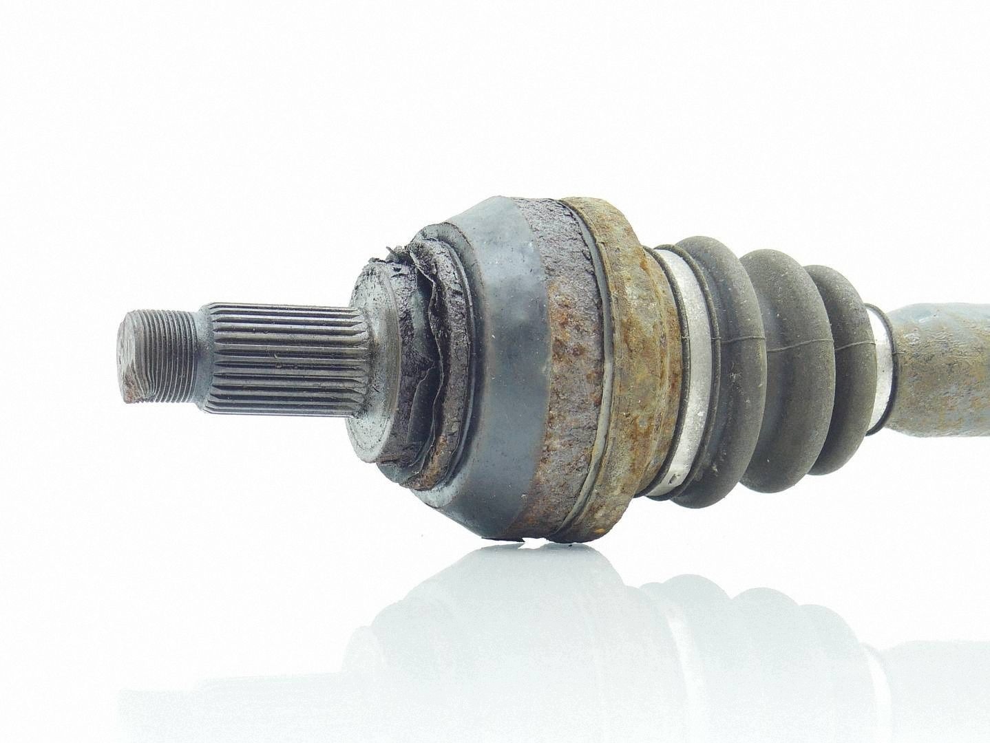 semi-axis semi-axis right rear part rear BMW M3 E90 E92 E93 4.0 V8 2283456