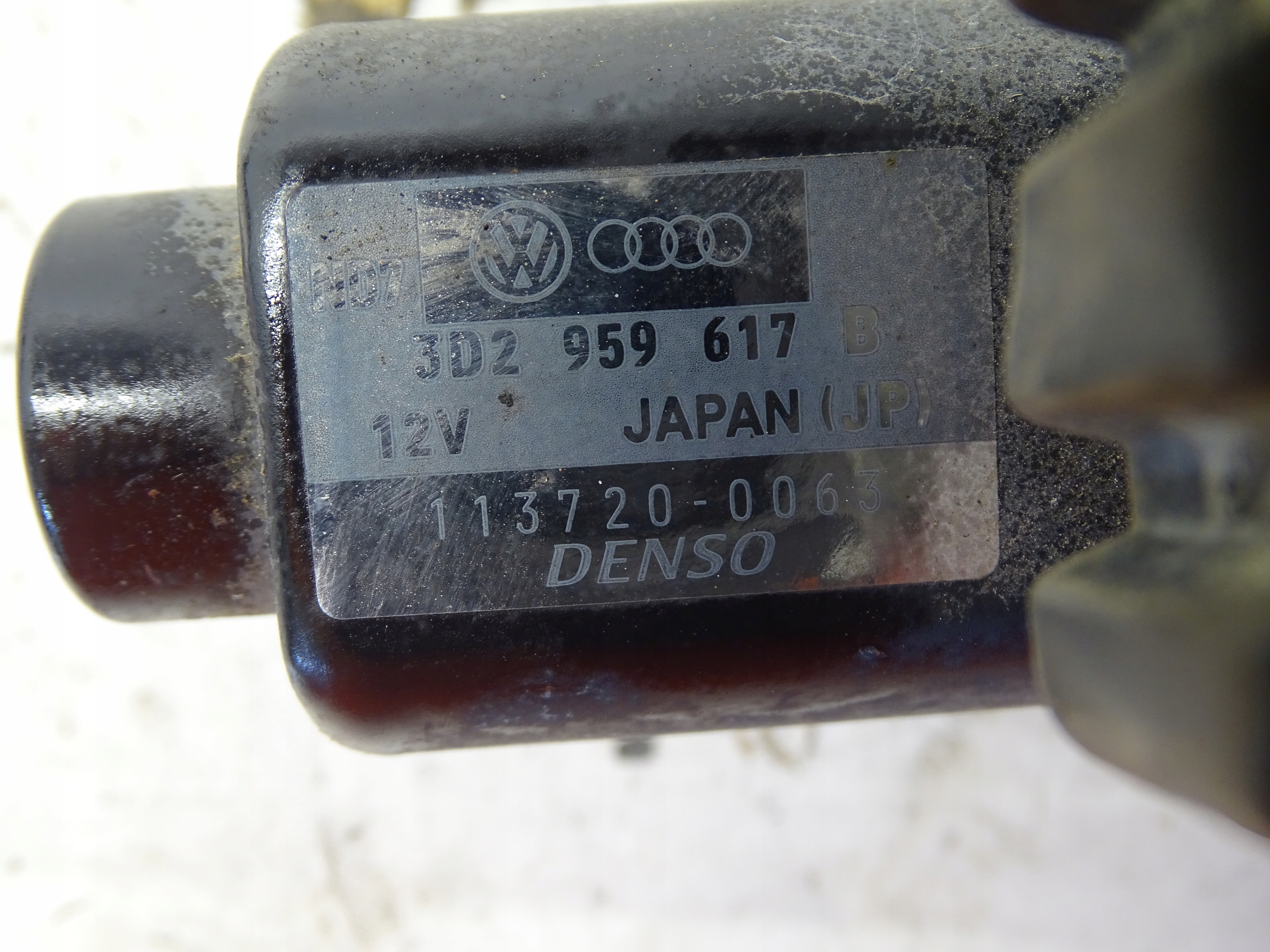 vodena pumpa elektroventil BENTLEY CONTINENTAL 3D2959617B