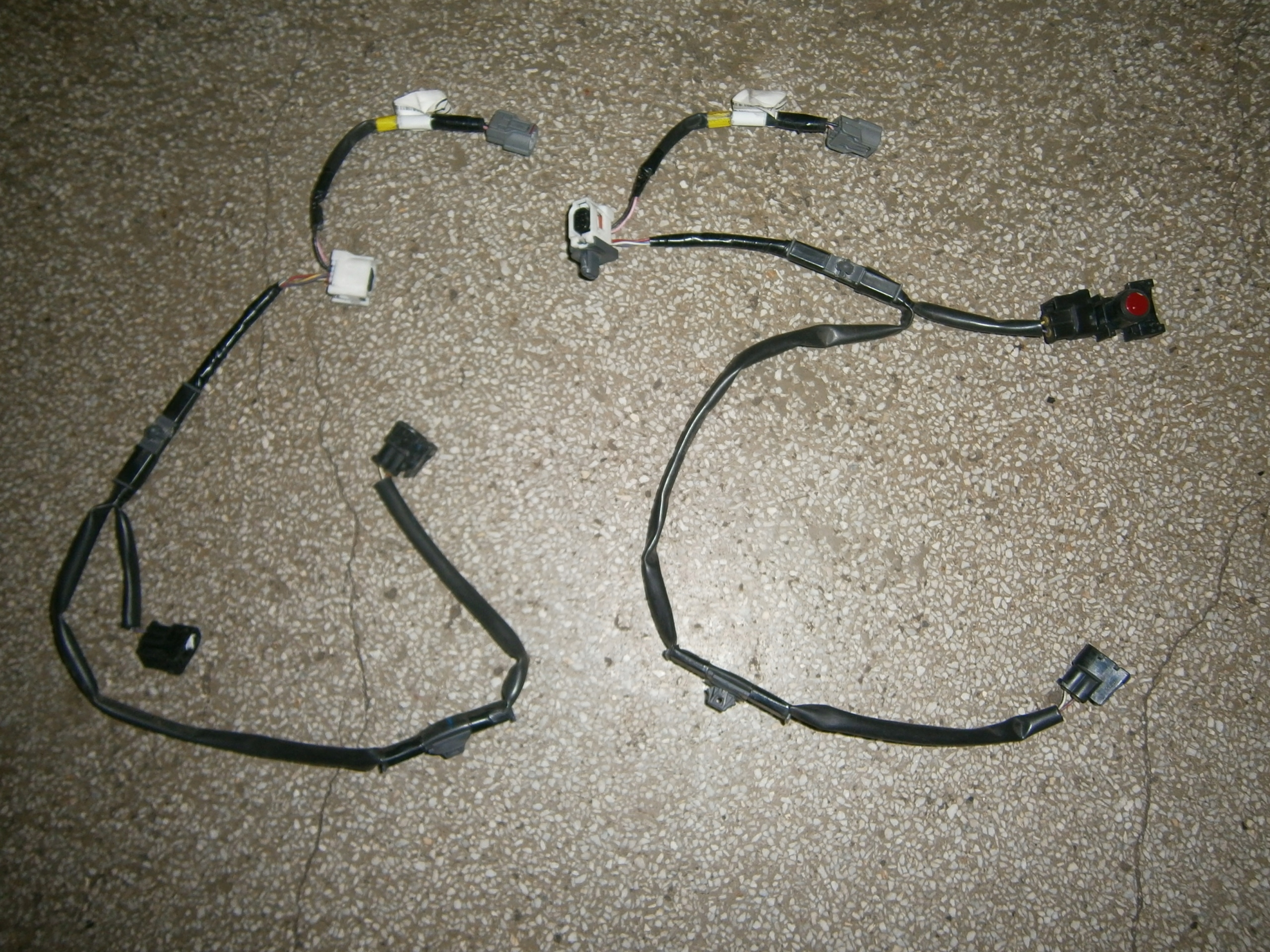 BJT2-67290 - ЖГУТ ПРОВОДОВ ДАТЧИКА ПАРКОВКИ ПЕРЕДНИЙ MAZDA 3 BM 13-18