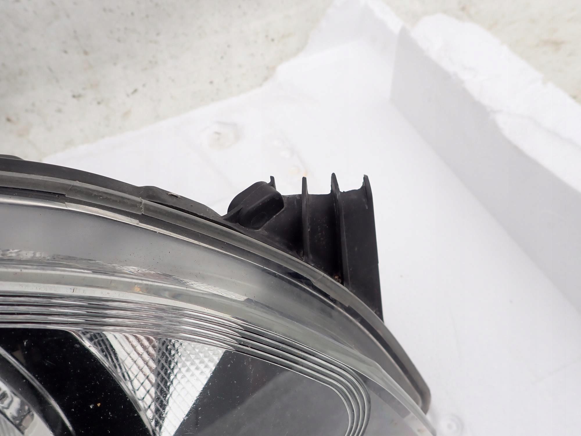 SKODA CITIGO 11-17 light front front right