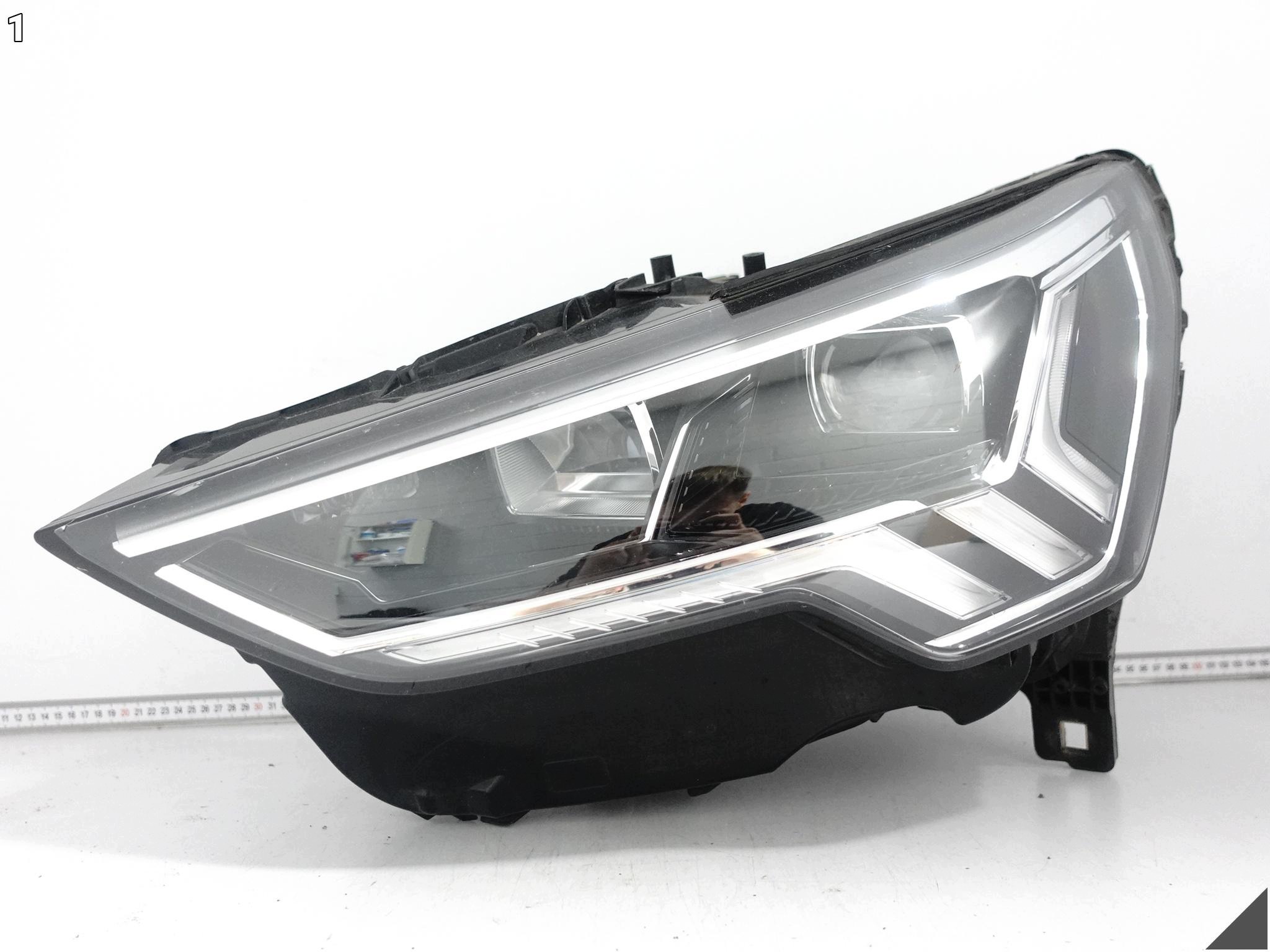AUDI Q3 II (2 GENERACJA) F3 83A 18-25 light FULL LED left front EU *033*