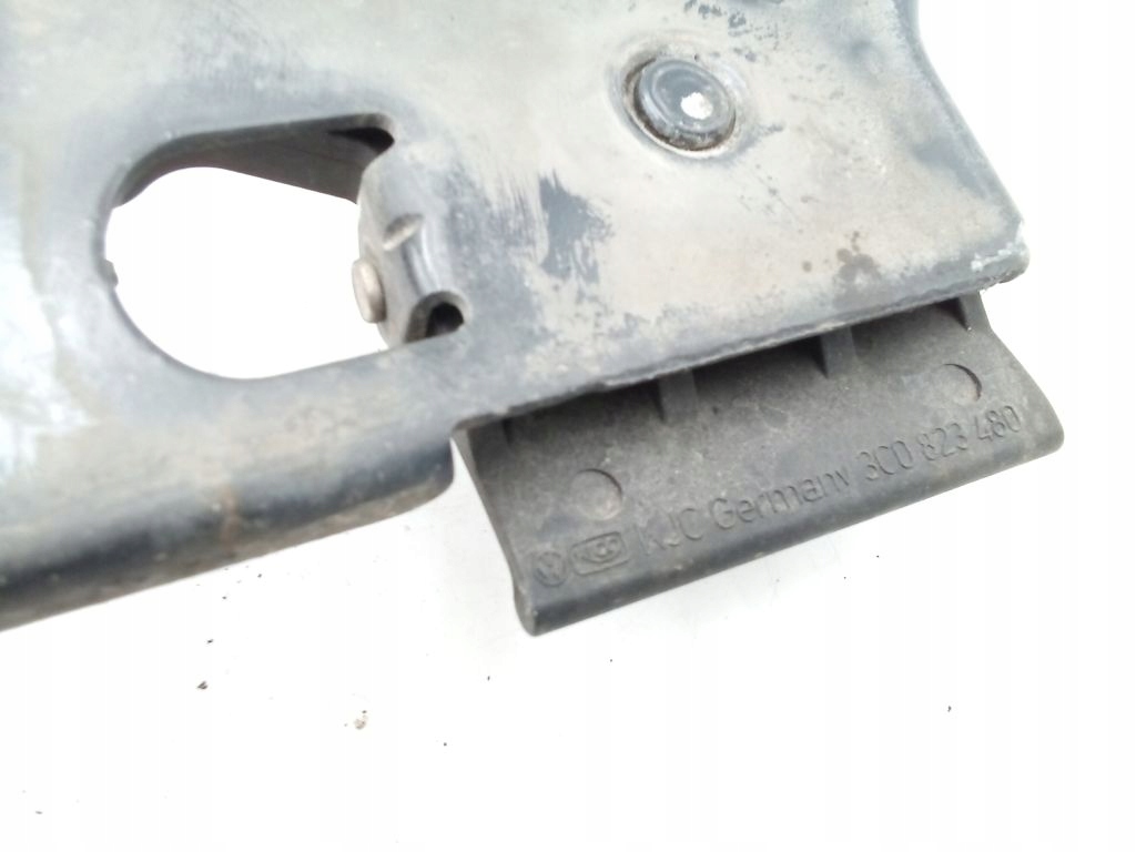 VW Passat B6 lock rygiel lever bonnets 3C0823480