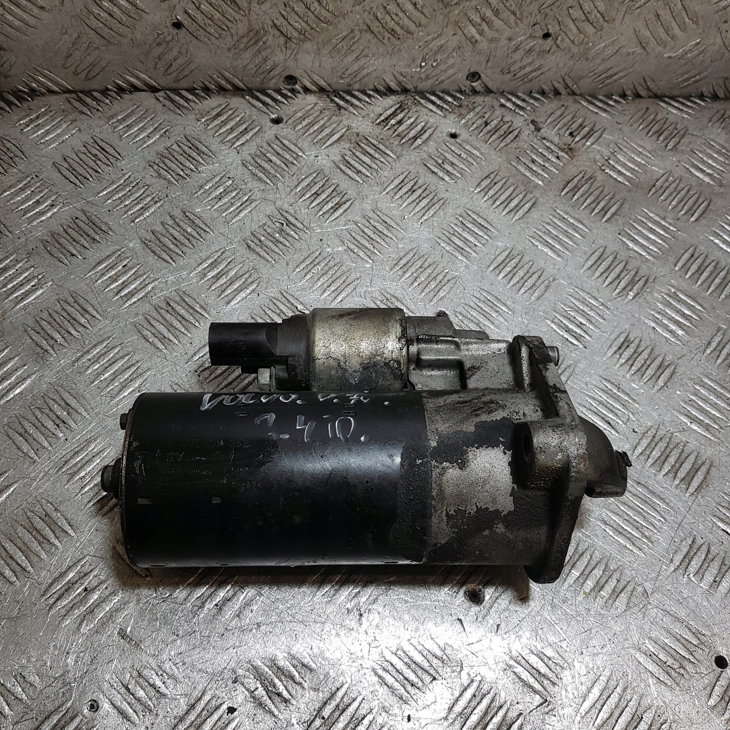 starter VOLVO V70 II 0001109252 2.4 D