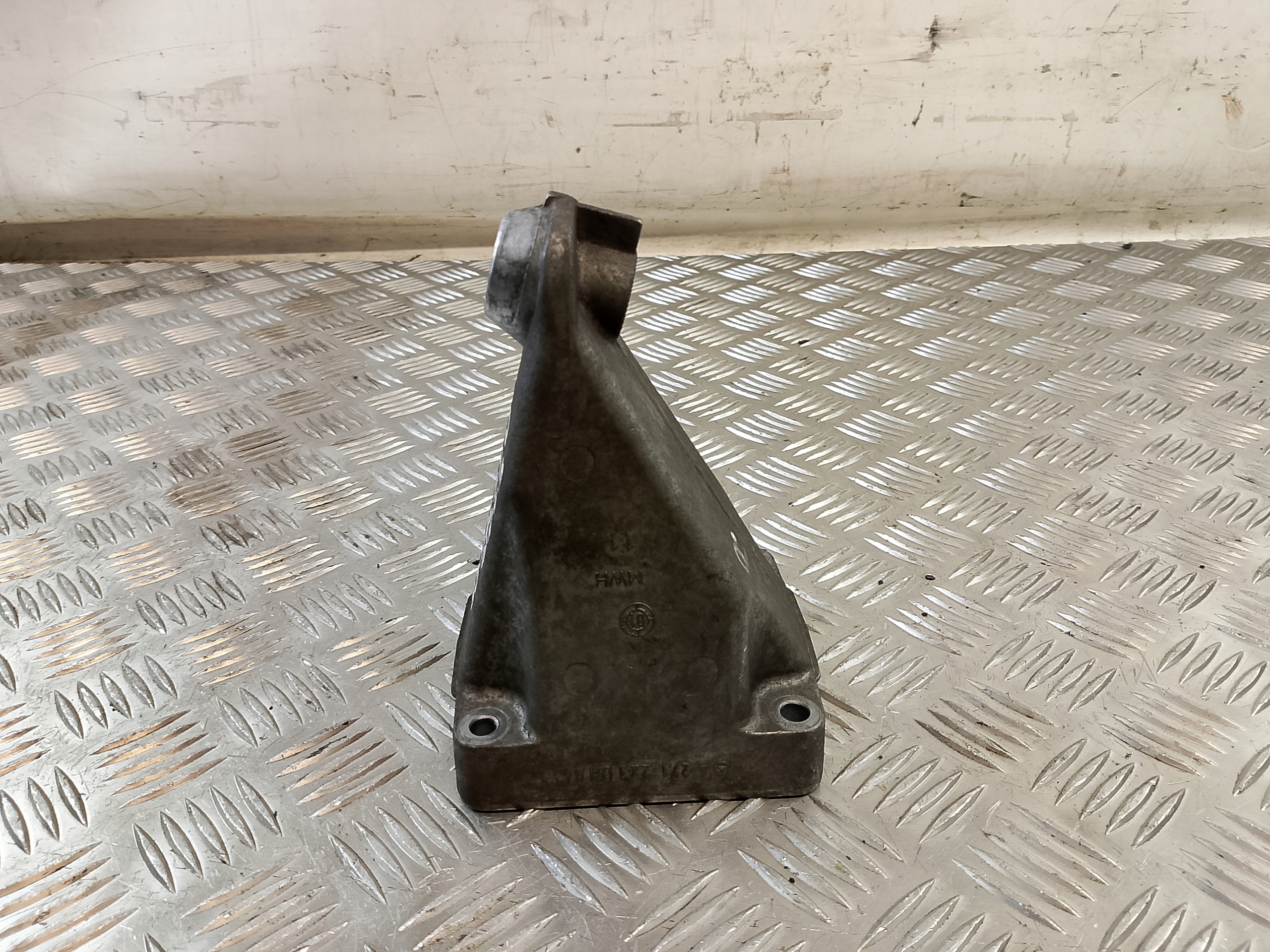 engine supporting mount MERCEDES W203 1.8 B compressor; A2712230804