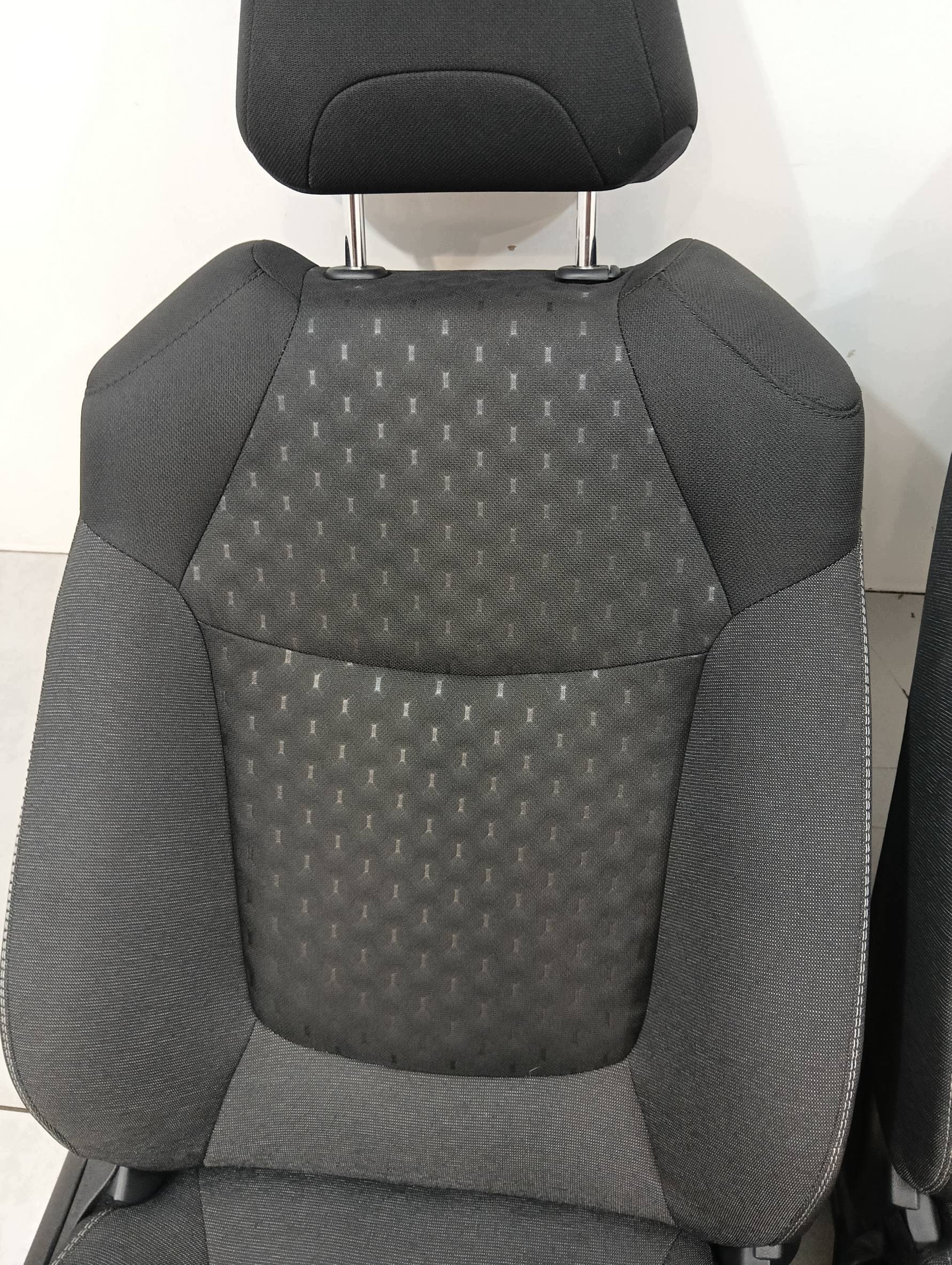 seats left right front GRZANE KPL Toyota Corolla XII (2018-) E21