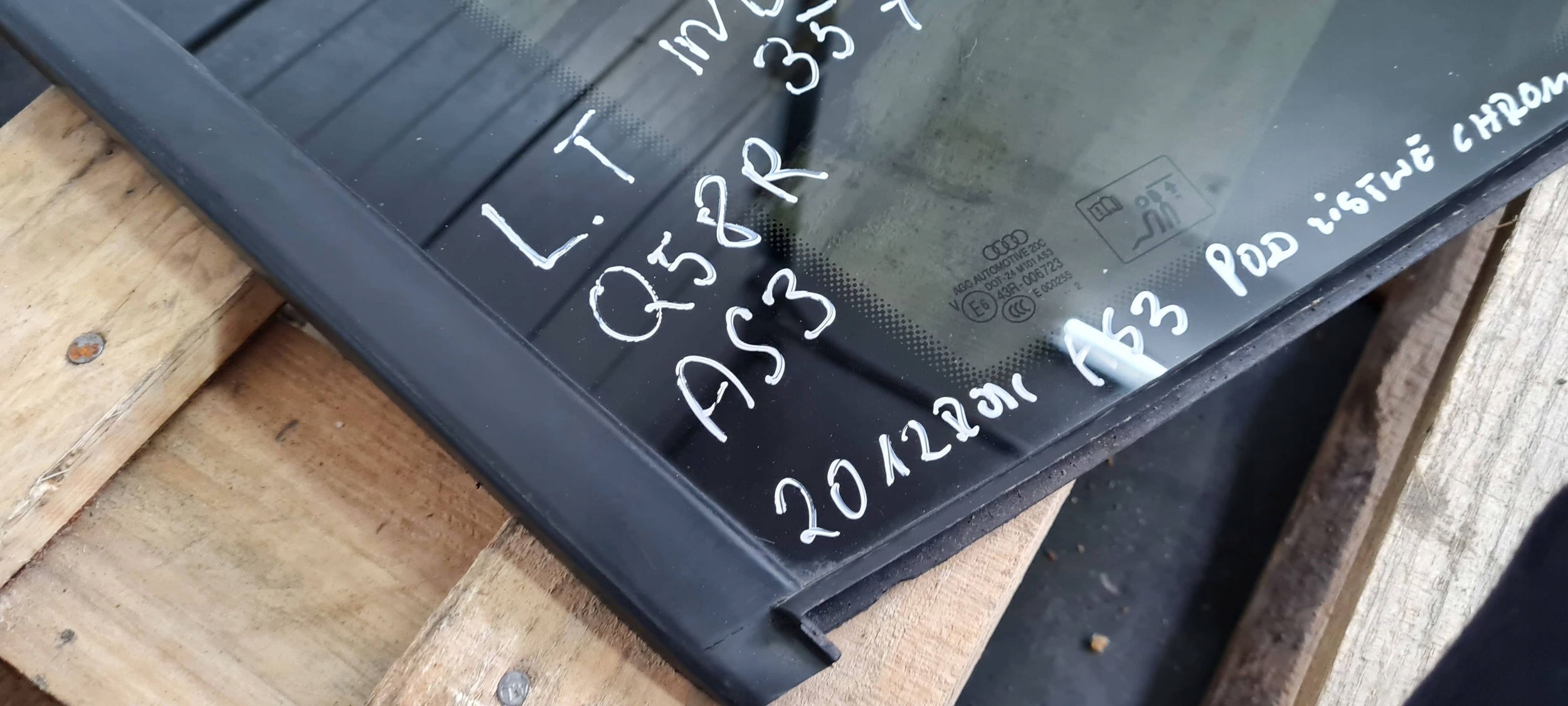 Q5 8R window bodywork left left rear part AS3 12R 8R0845299Q